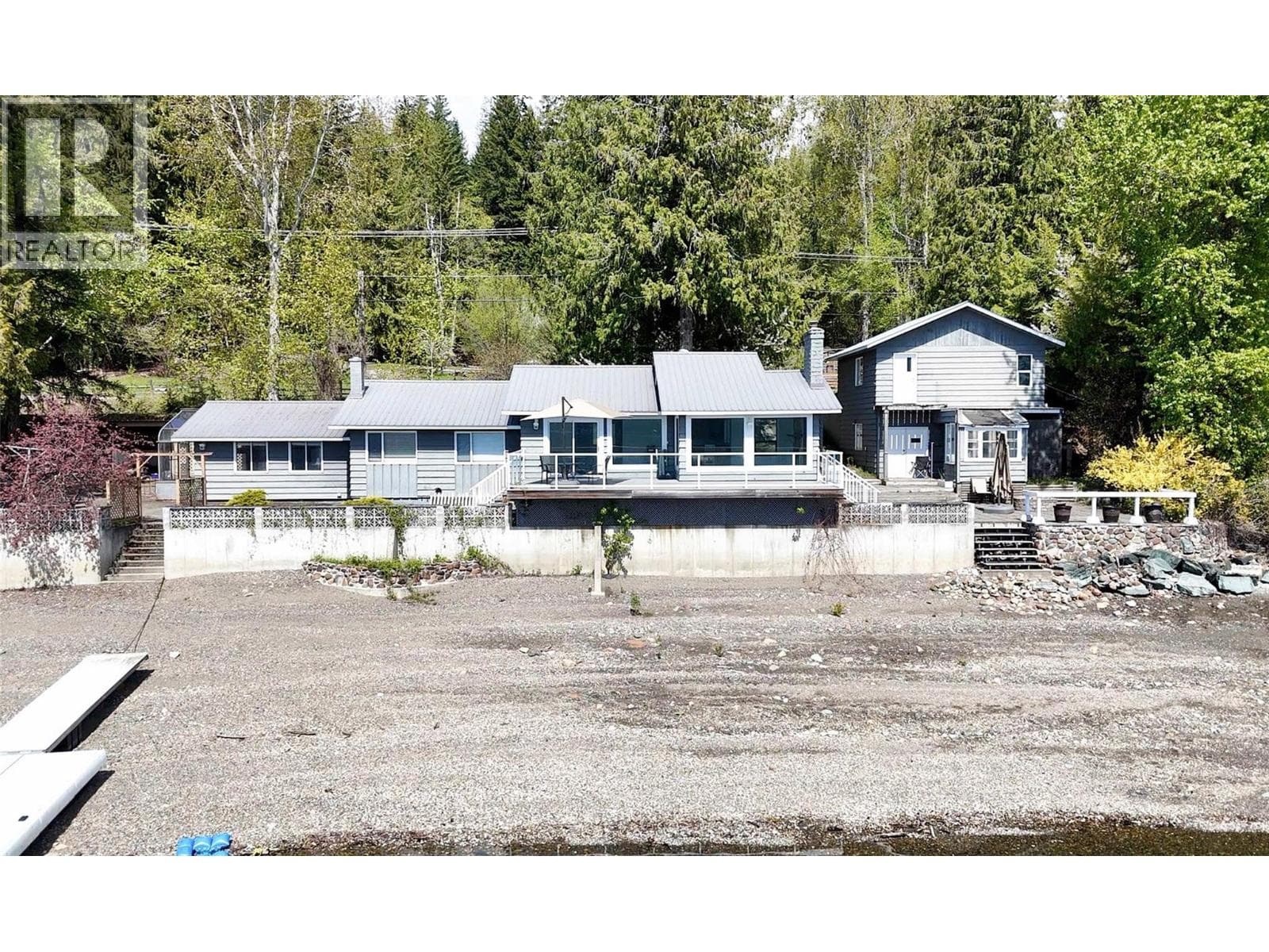 6726 Squilax Anglemont Road in 