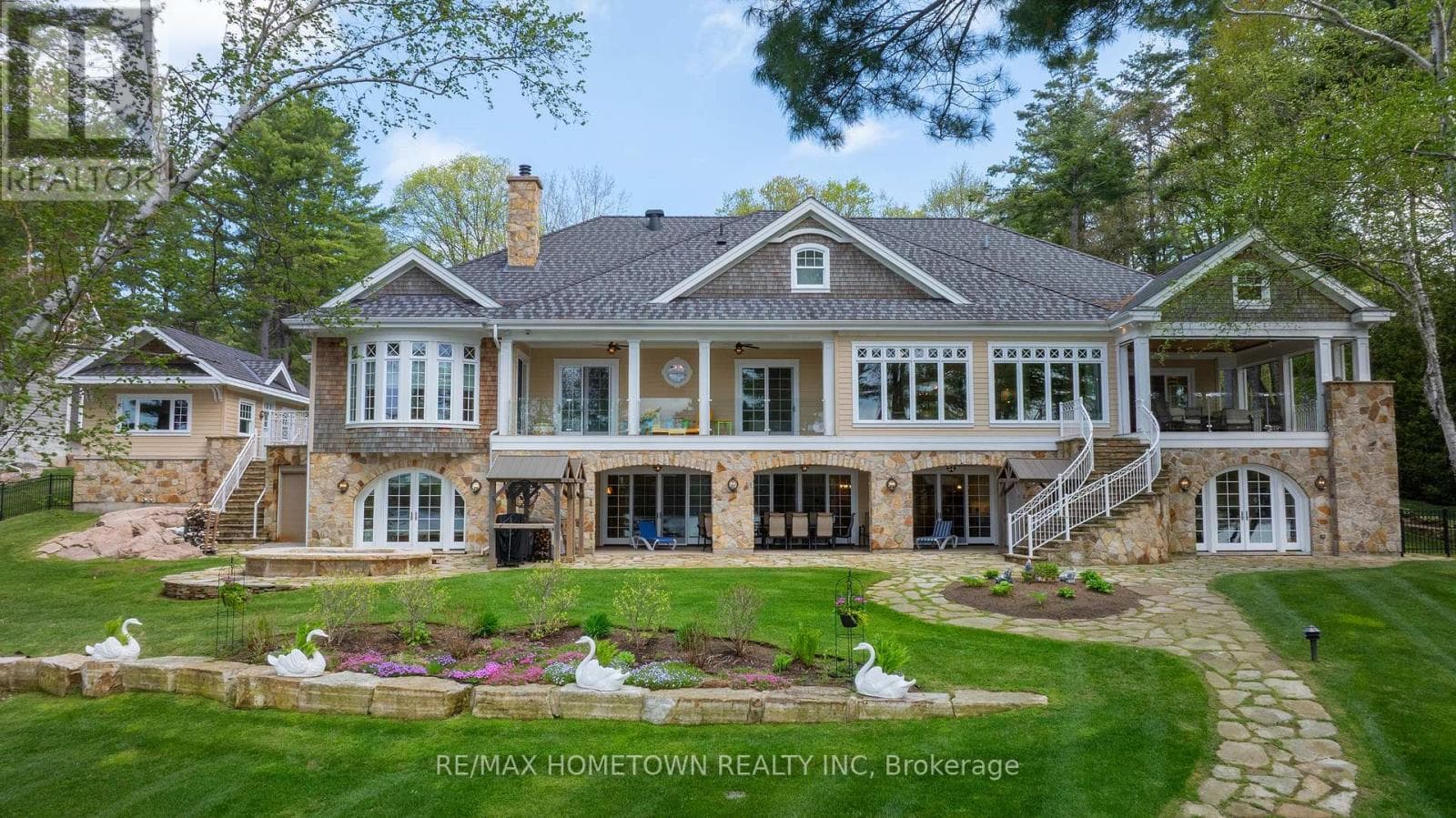 11 RIVERVIEW DRIVE in 
