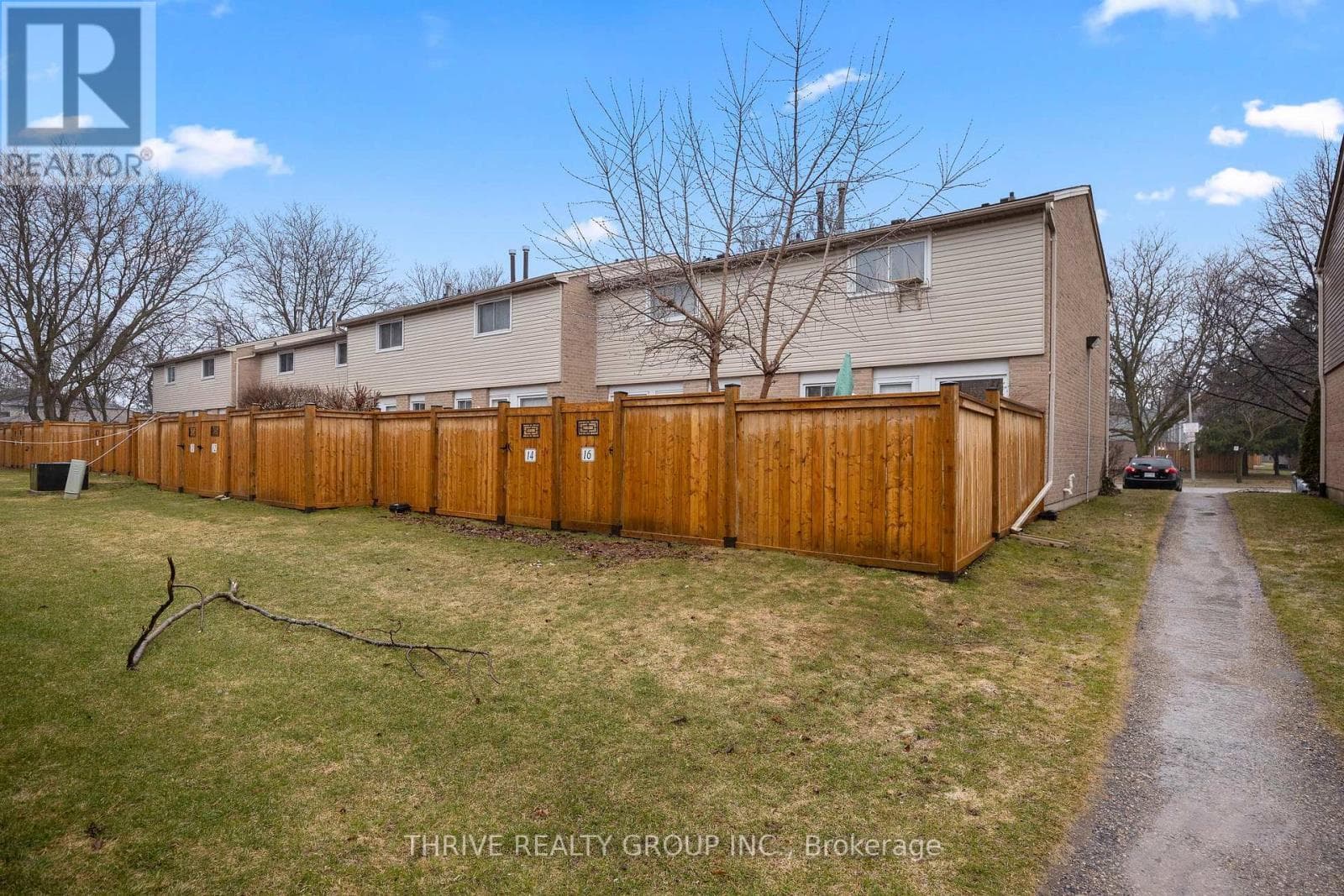 12 - 210 CARLYLE DRIVE, London and St. Thomas — photo 3