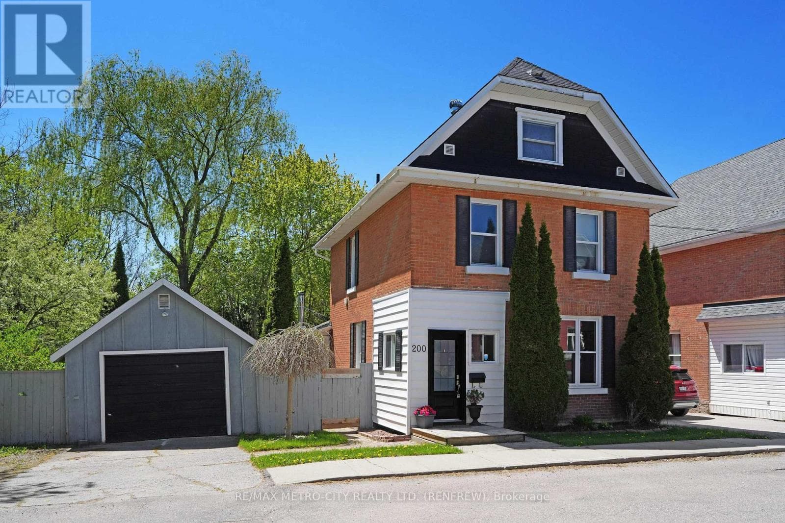 200 ROSS STREET in 