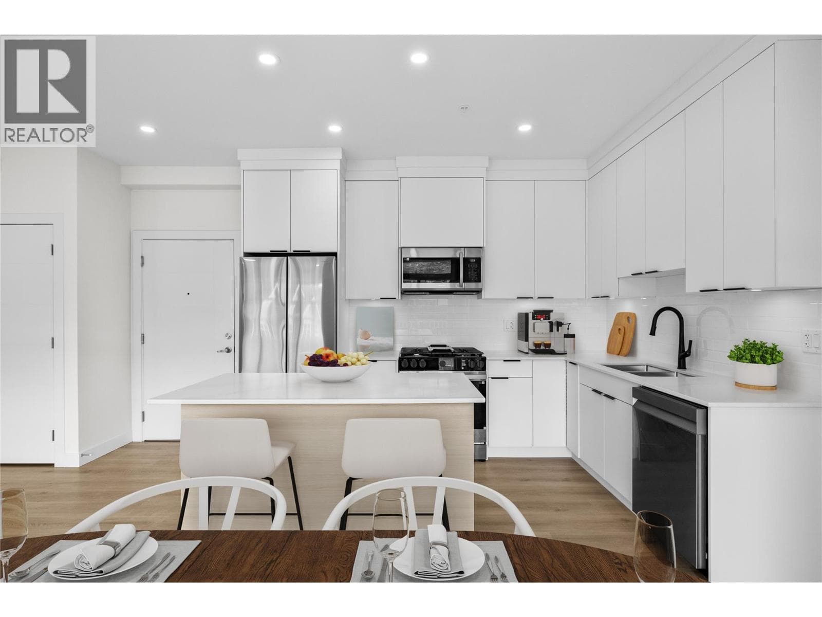 5300 MAIN STREET UNIT 202, Interior REALTORS® — photo 3