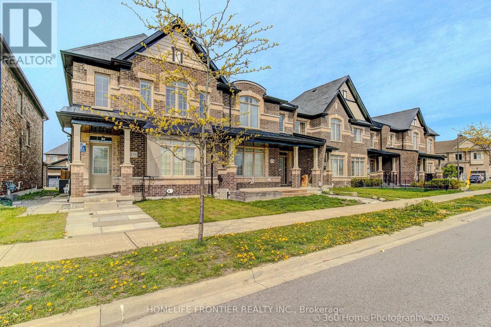 175 BEECHBOROUGH CRESCENT, Toronto — photo 2