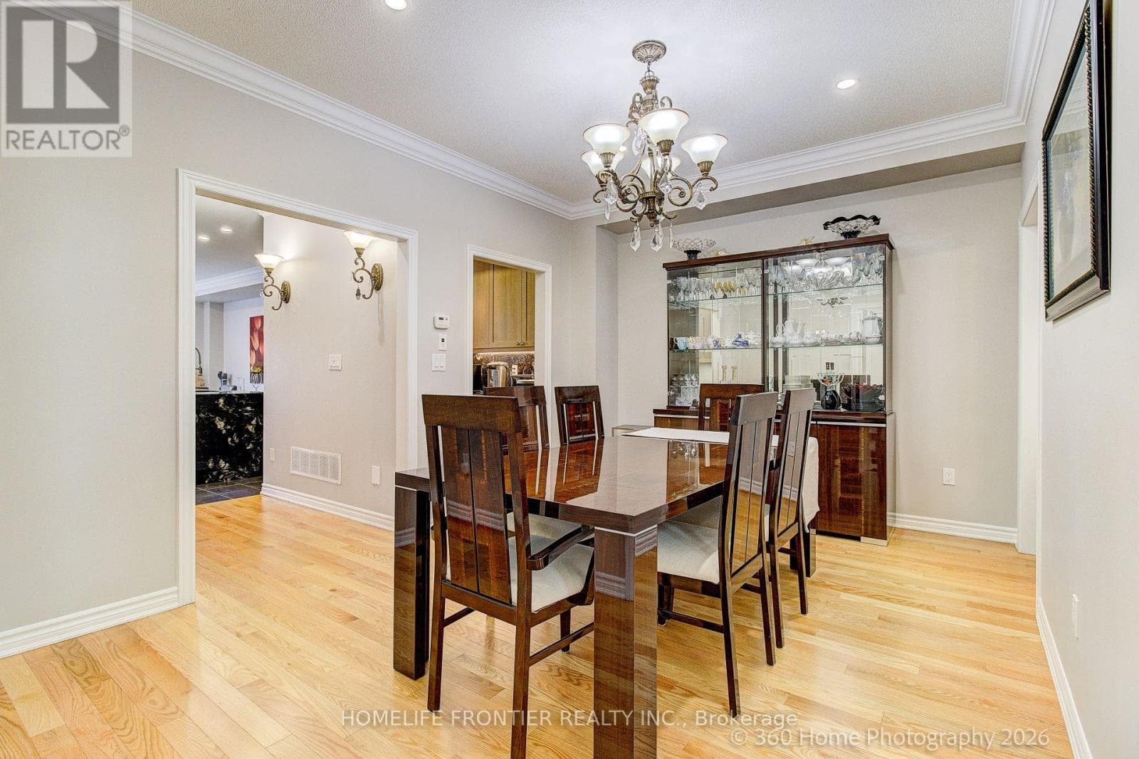 175 BEECHBOROUGH CRESCENT, Toronto — photo 4