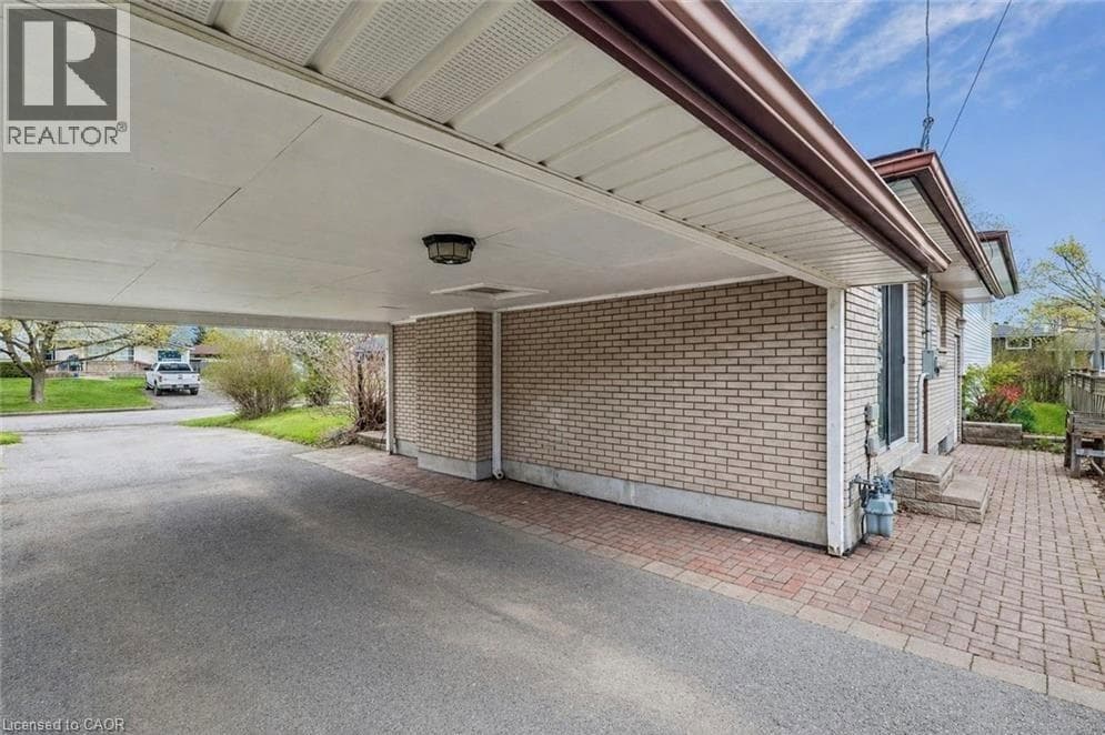 29 HEATHER COURT, Cornerstone — photo 2