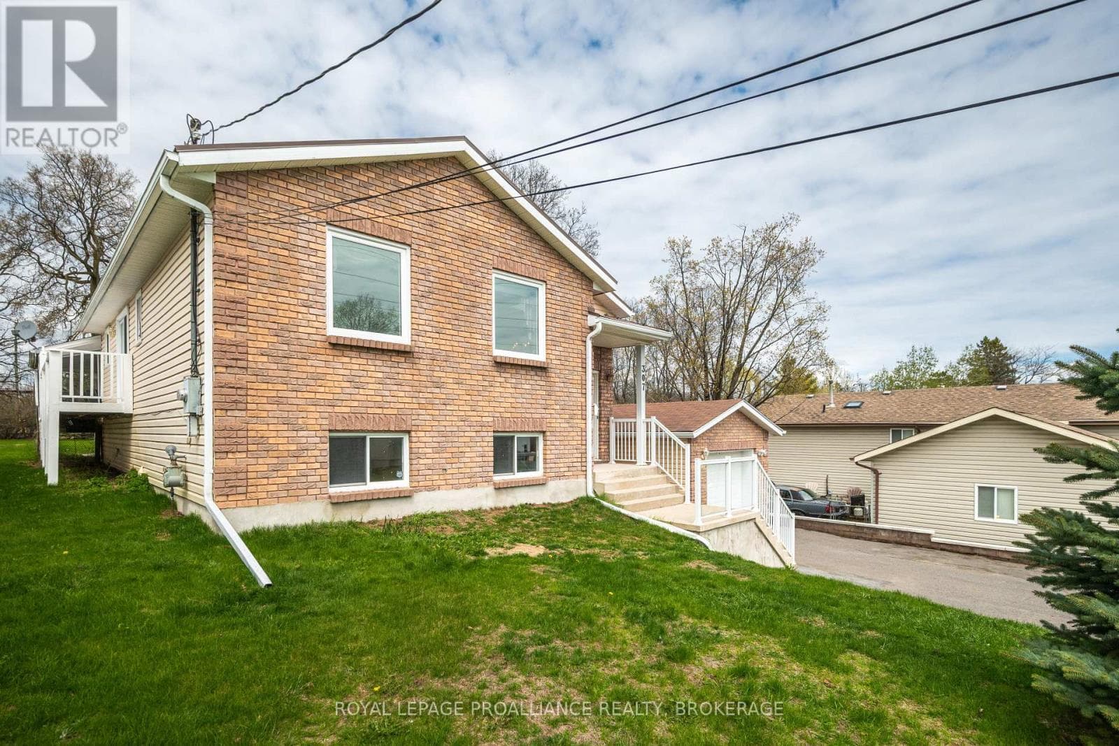 307 AMHERST DRIVE, Kingston — photo 3