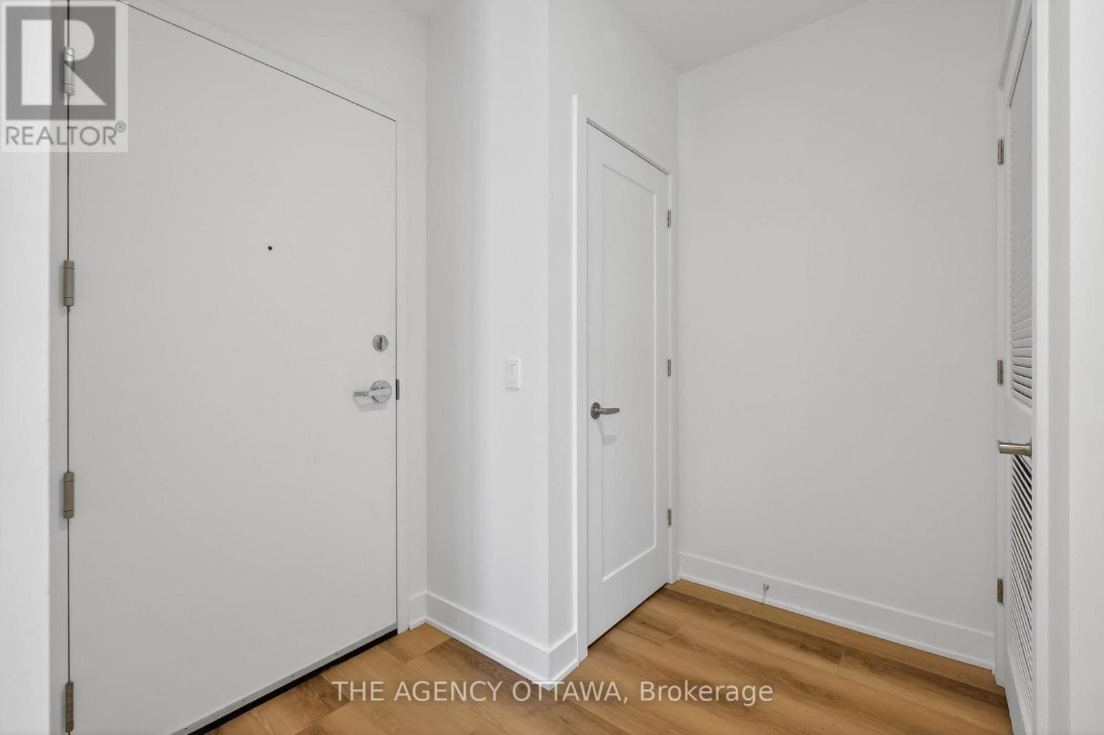 209 - 3071 RIVERSIDE DRIVE, Ottawa — photo 5