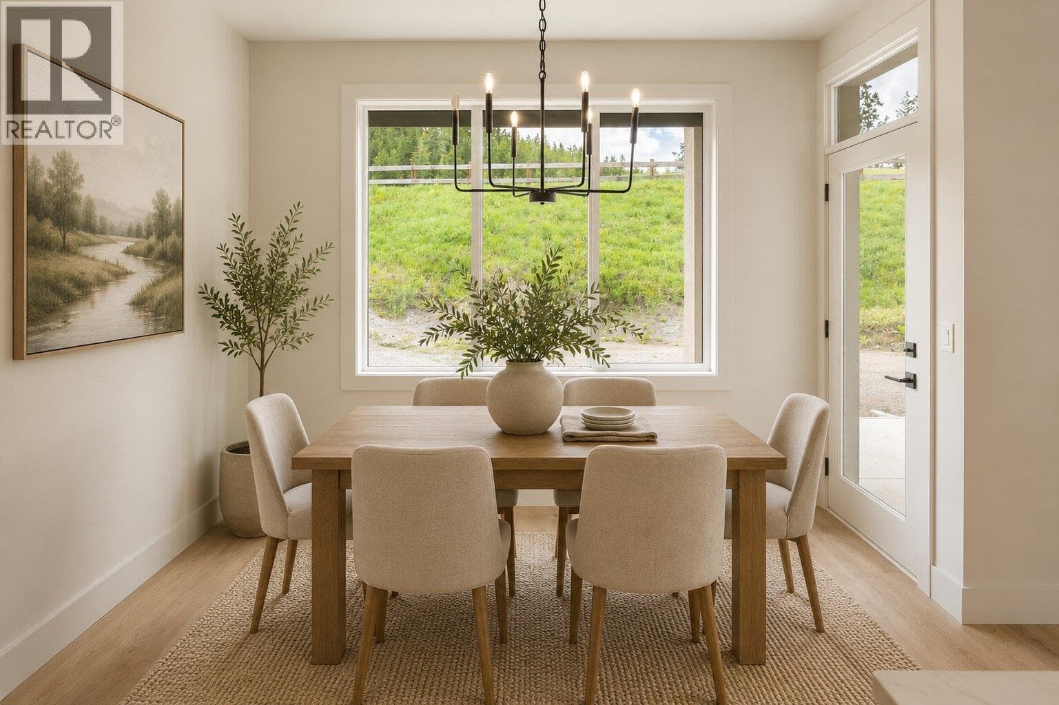 2125 Montenegro Drive, Interior REALTORS® — photo 5