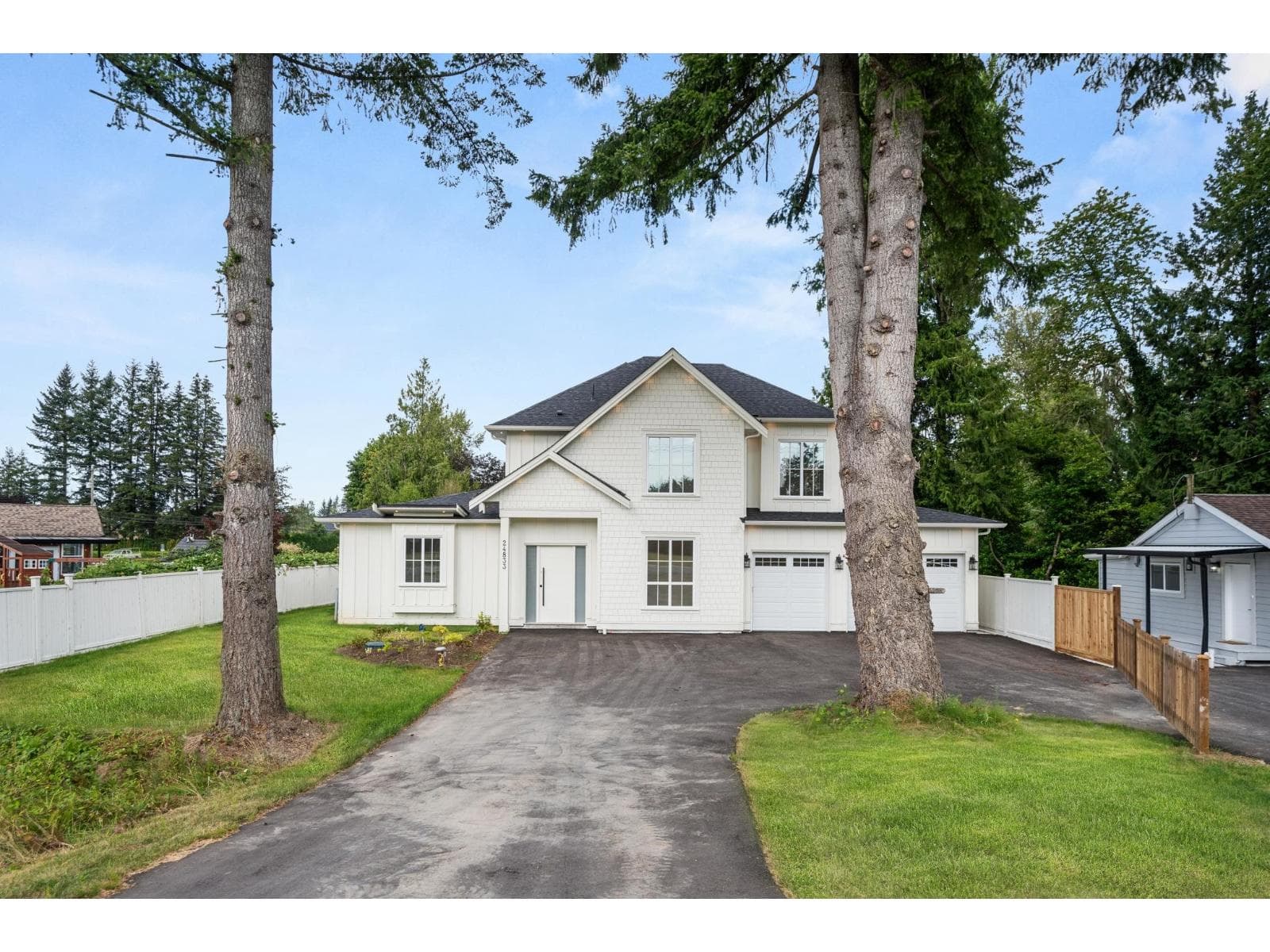 24833 ROBERTSON CRESCENT, Fraser Valley — photo 2