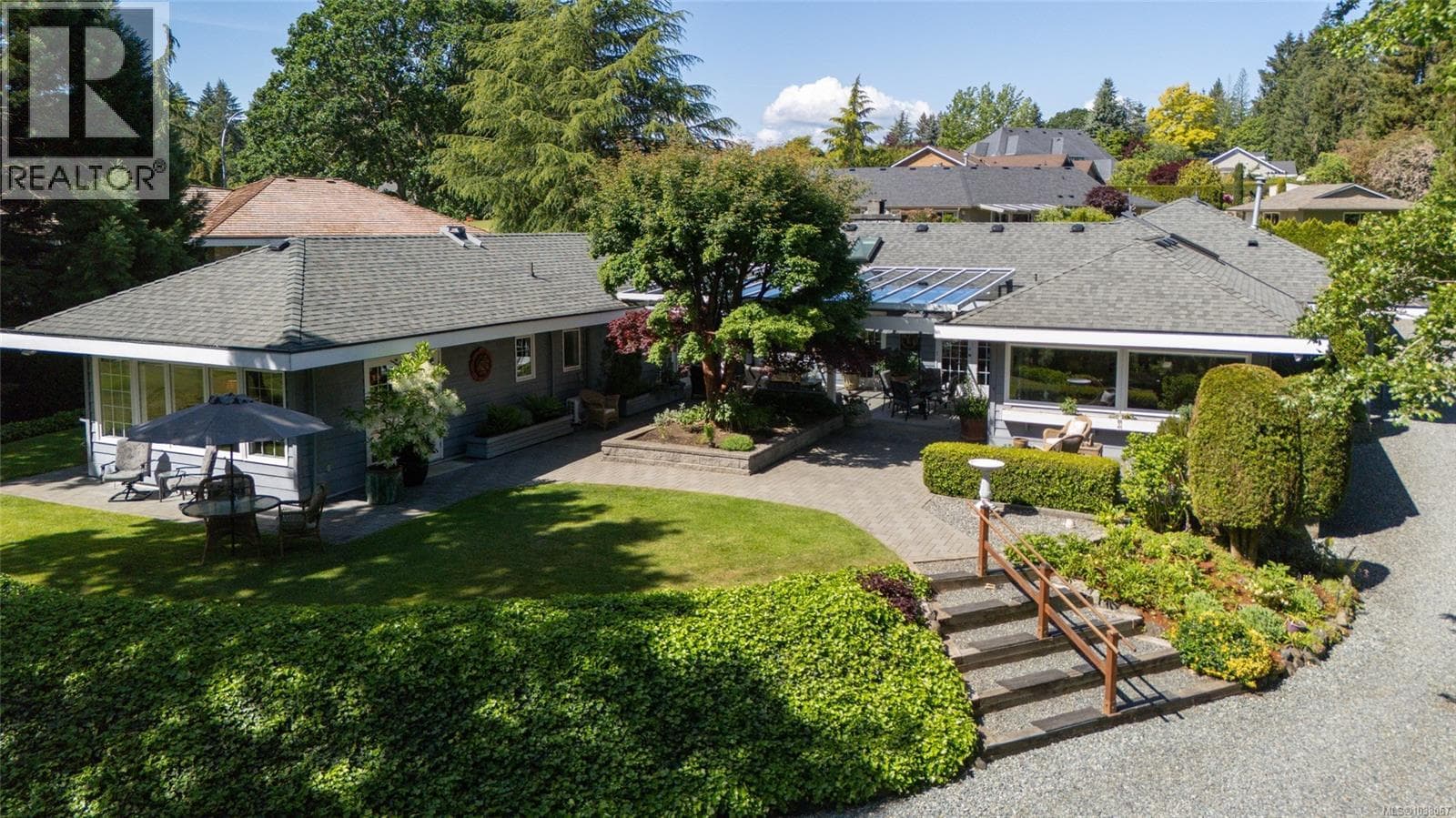 2221 Tarn Pl, Vancouver Island — photo 5