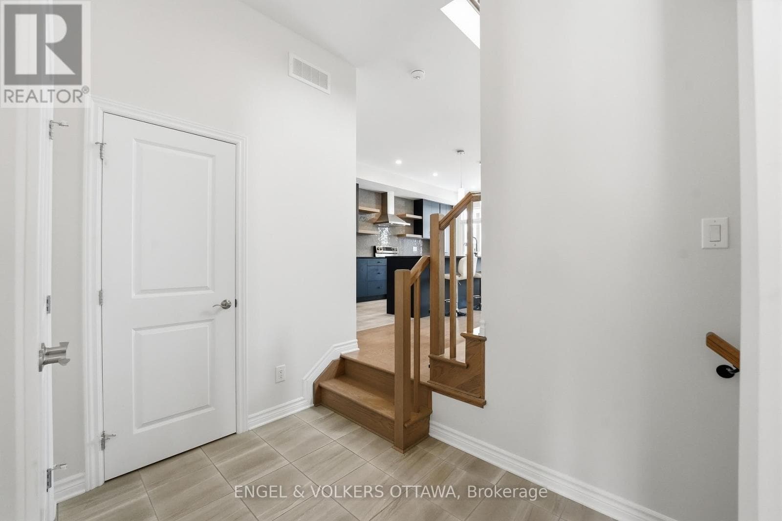 306 OAKMONT DRIVE, Ottawa — photo 4