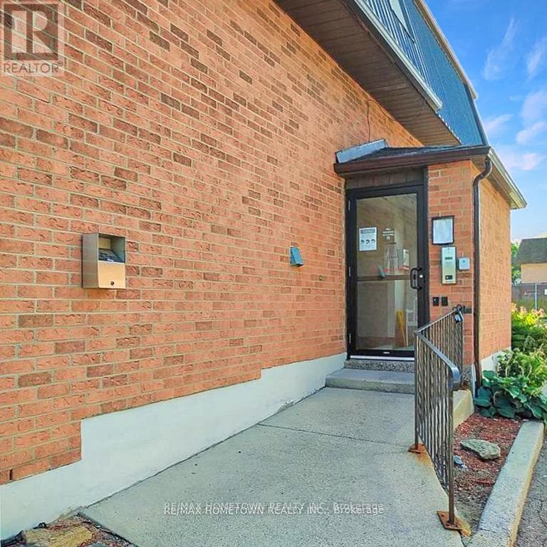 6 - 819 MACODRUM DRIVE, Rideau St.Lawrence — photo 2
