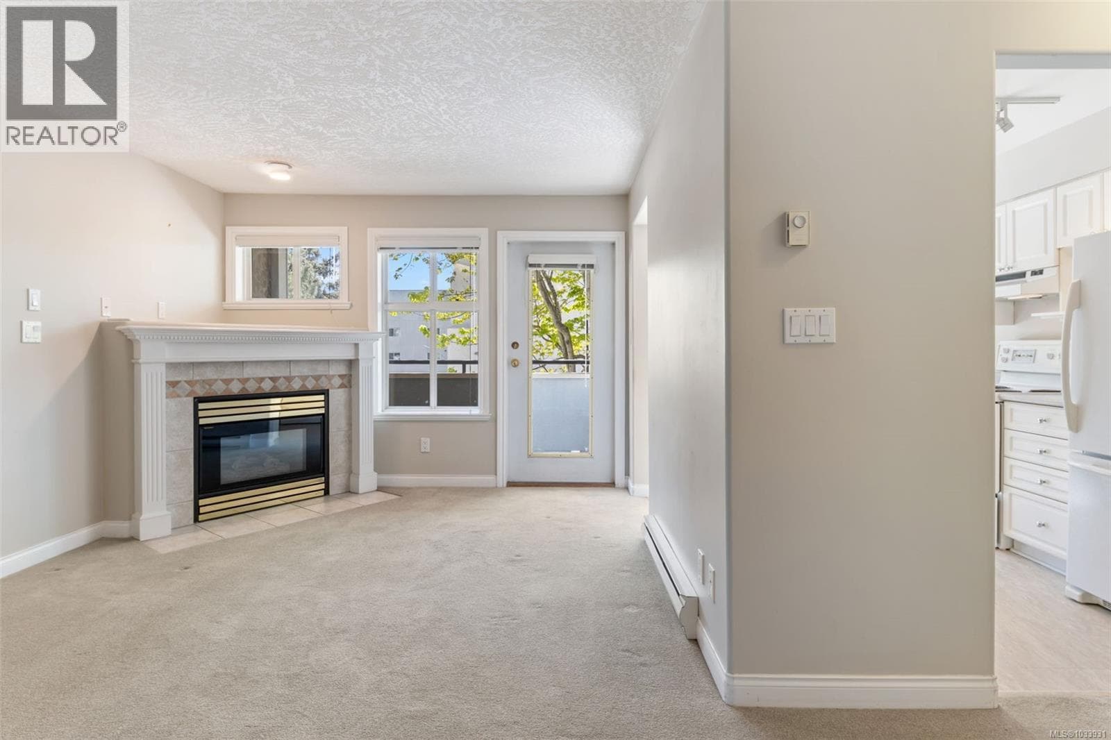 204 1580 Christmas Ave, Victoria — photo 3