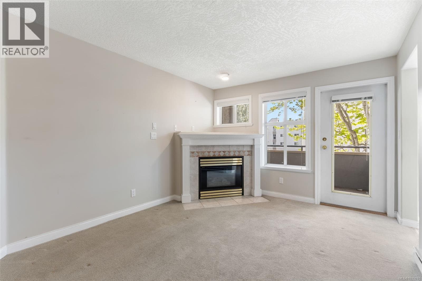 204 1580 Christmas Ave, Victoria — photo 2