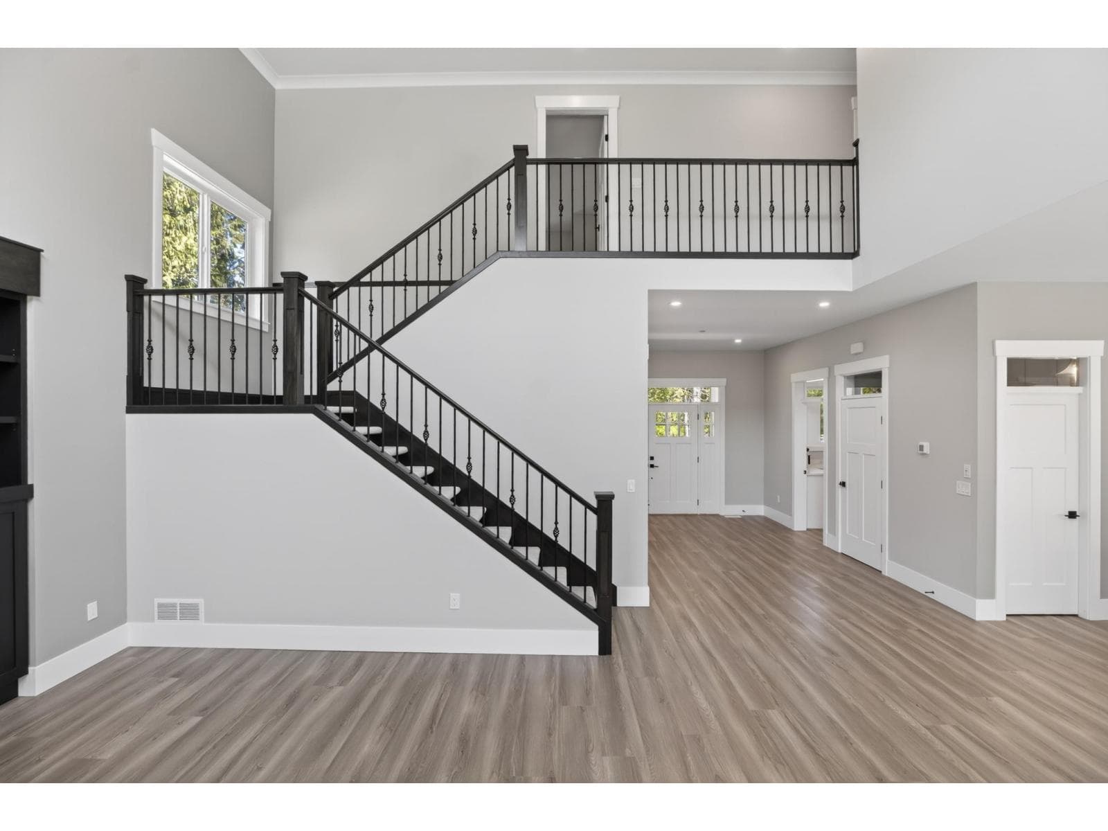 30536 SILVERHILL AVENUE, Fraser Valley — photo 2