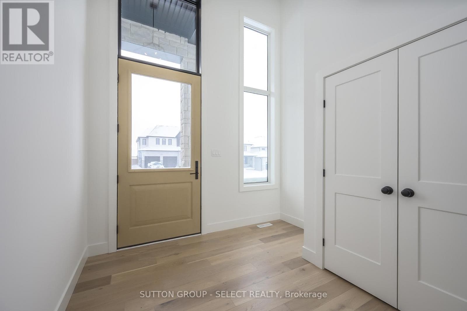1898 FOUNTAIN GRASS DRIVE, London and St. Thomas — photo 3