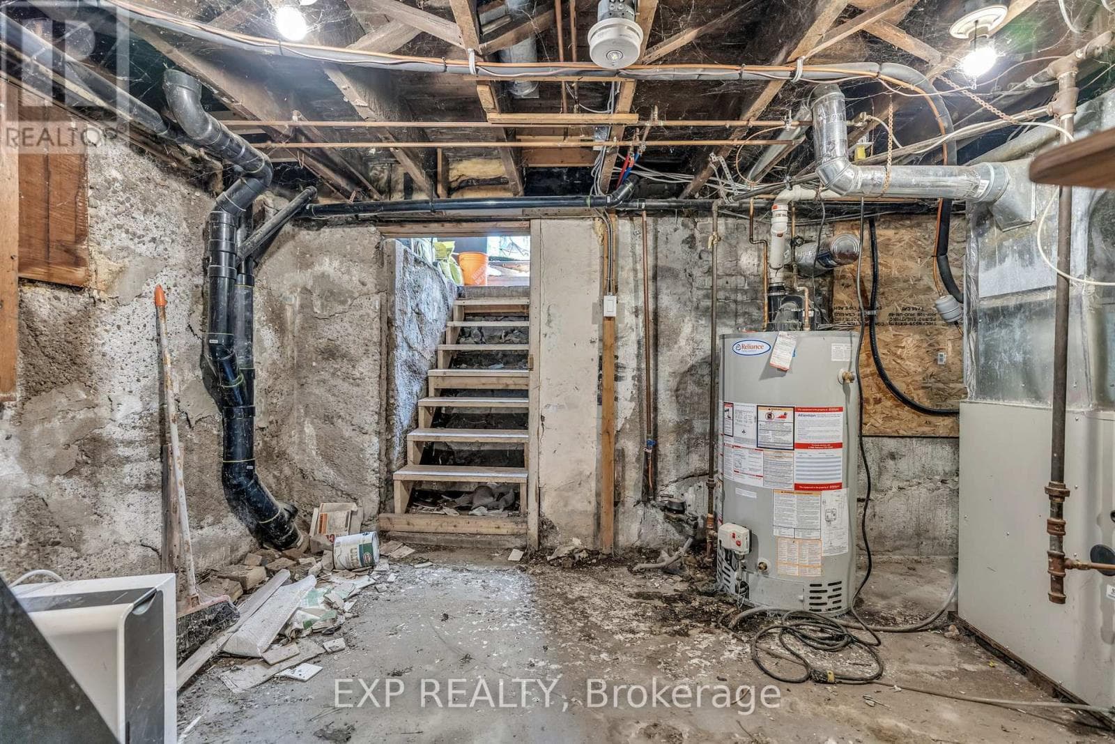 553 QUEBEC STREET, Toronto — photo 5
