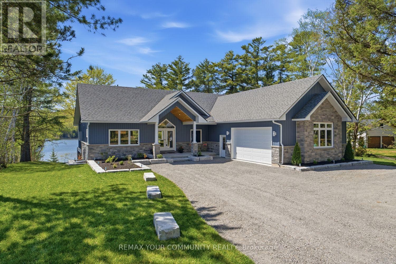 142 BENTLEY LAKE LOOP, Toronto — photo 2