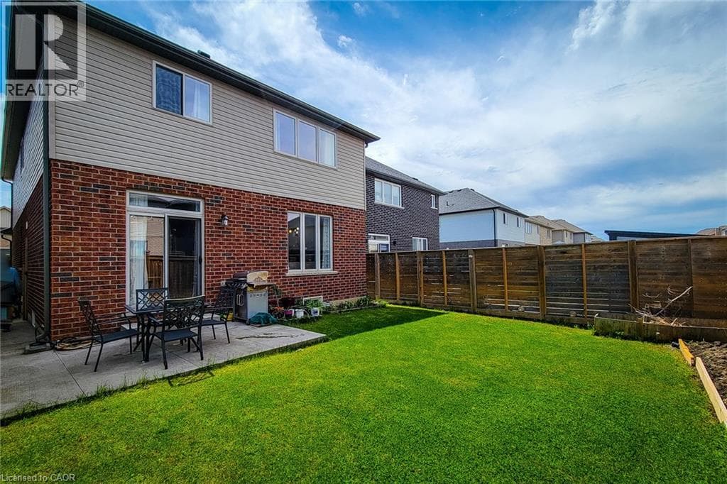 40 FAIRGROUNDS DRIVE, Cornerstone — photo 5
