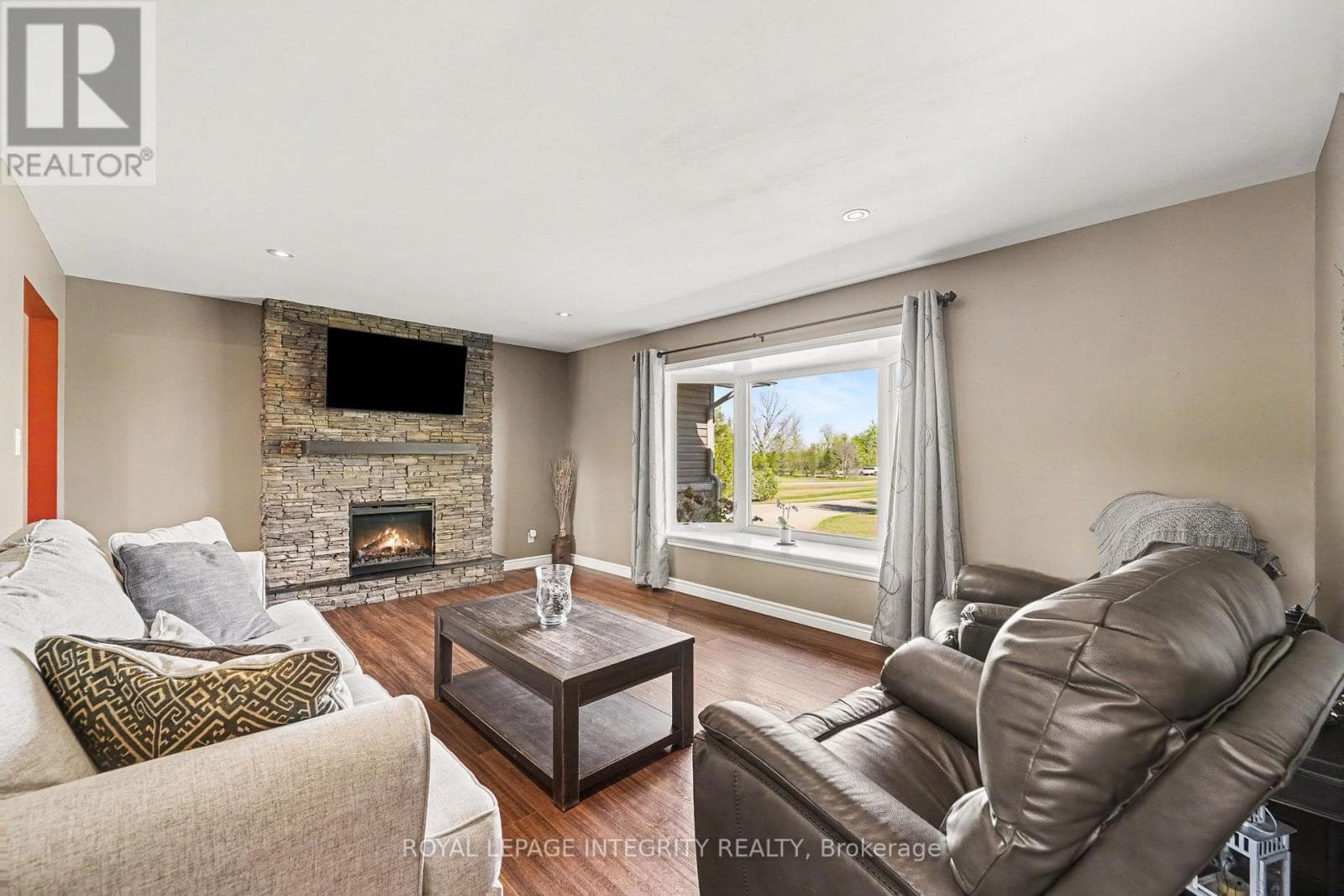 234 DRUMMOND ROAD, Ottawa — photo 4