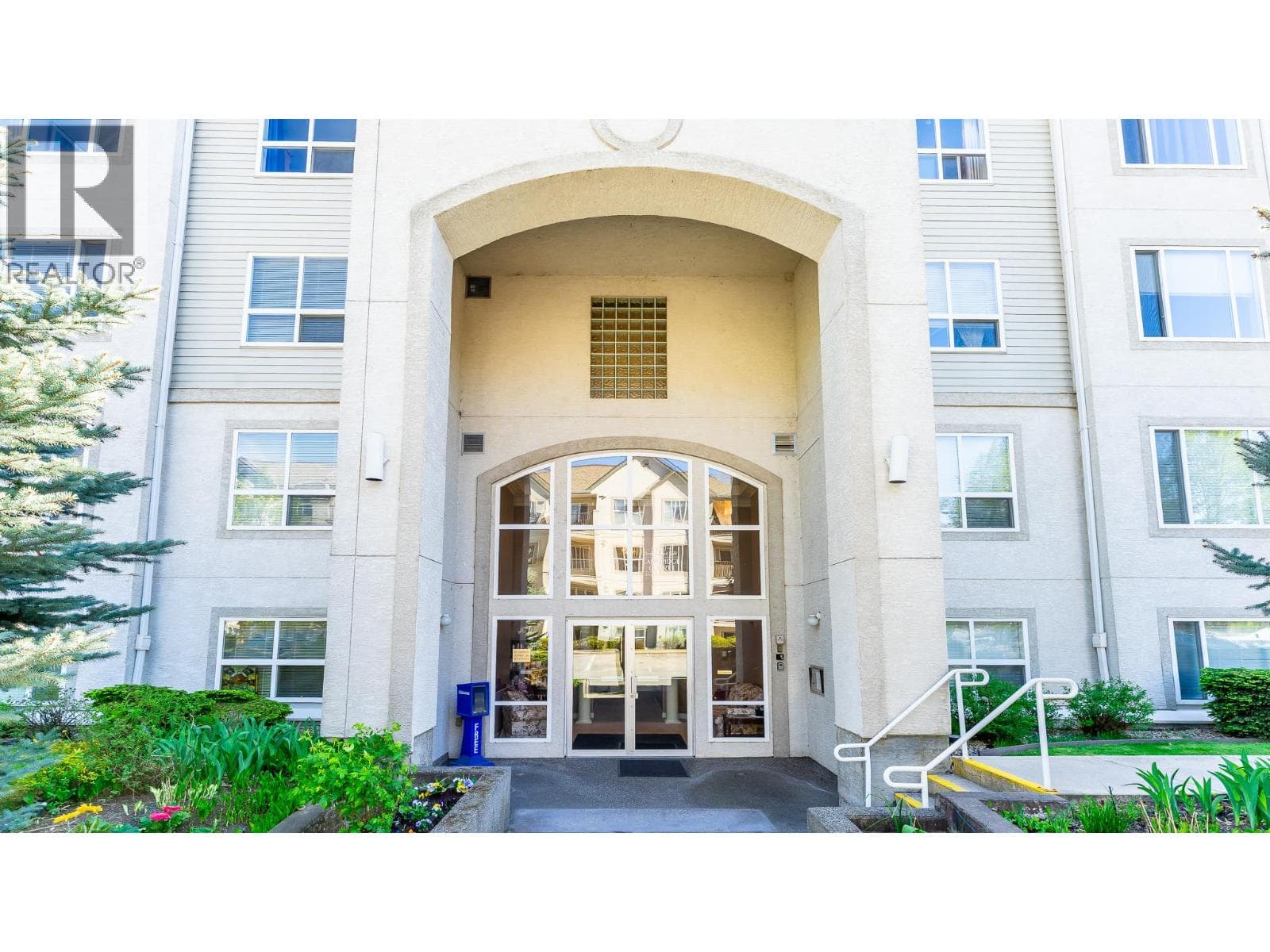 650 Third Street SW Unit# 408 in 