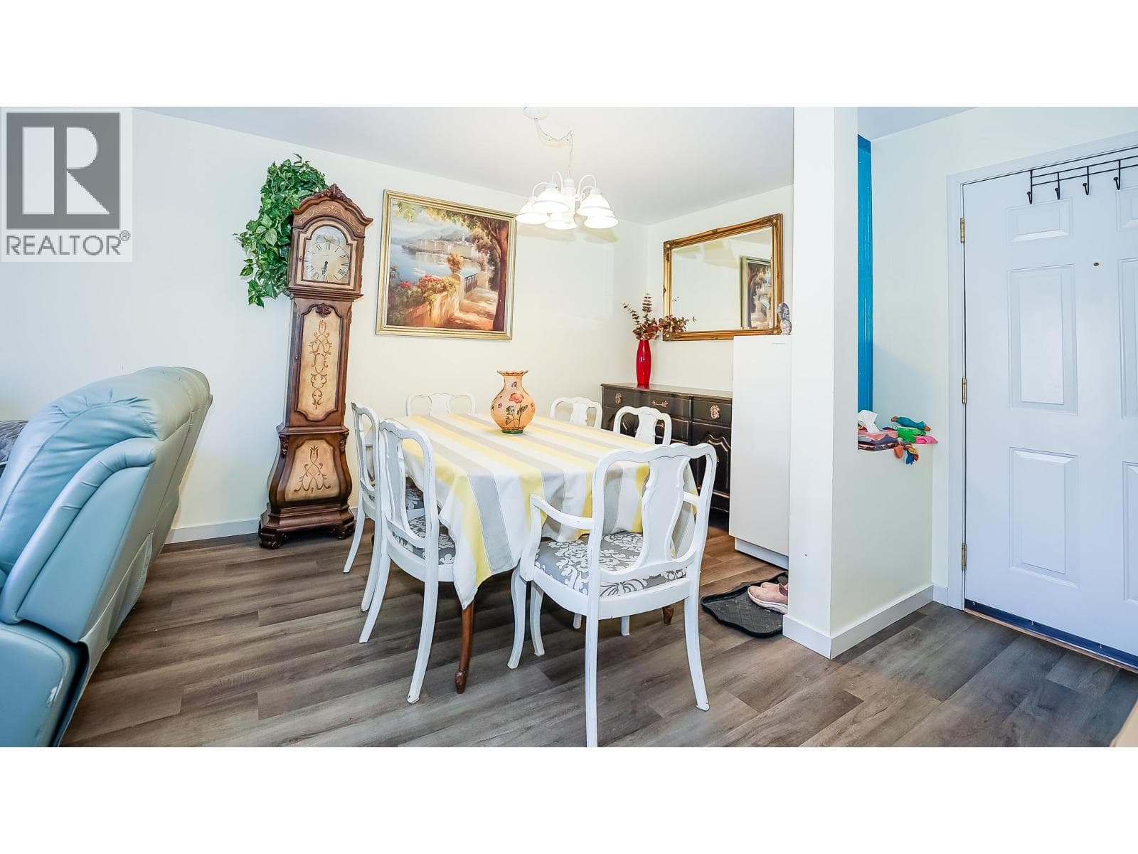 650 Third Street SW Unit# 408, Interior REALTORS® — photo 5