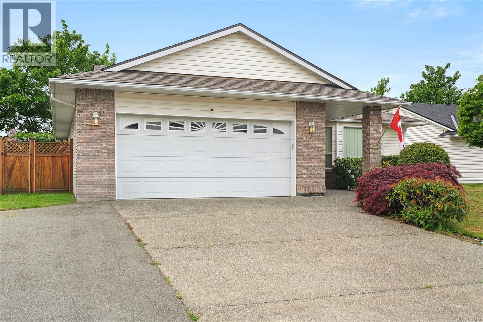 755 Ermineskin Ave, Vancouver Island — photo 2