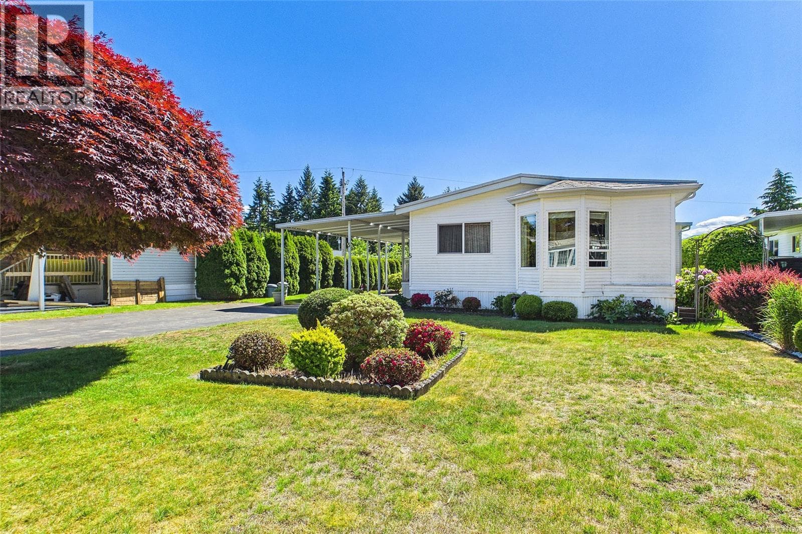 5 6325 Metral Dr in Pleasant Valley