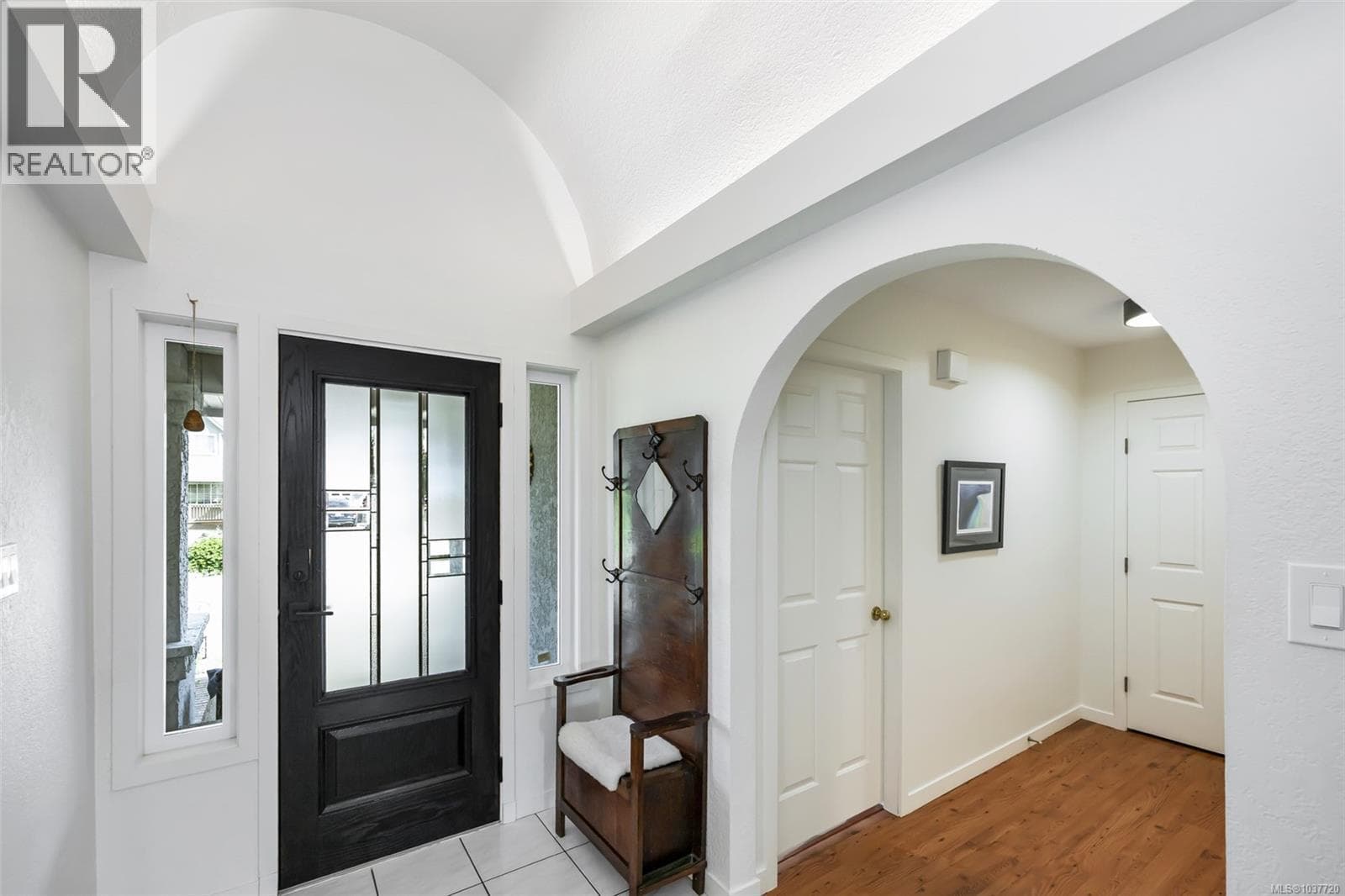 1844 CHAPARRAL DRIVE, Vancouver Island — photo 4
