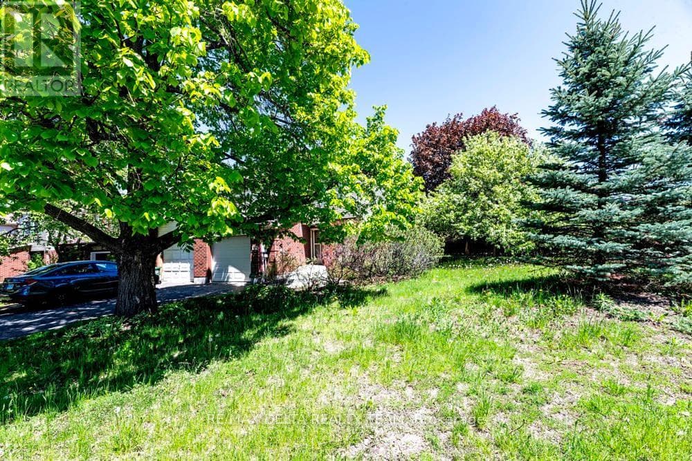 132 ACKLAM TERRACE, Ottawa — photo 3