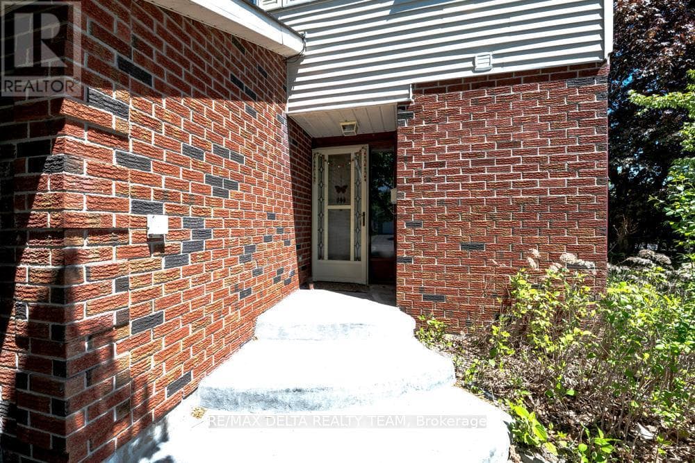 132 ACKLAM TERRACE, Ottawa — photo 4