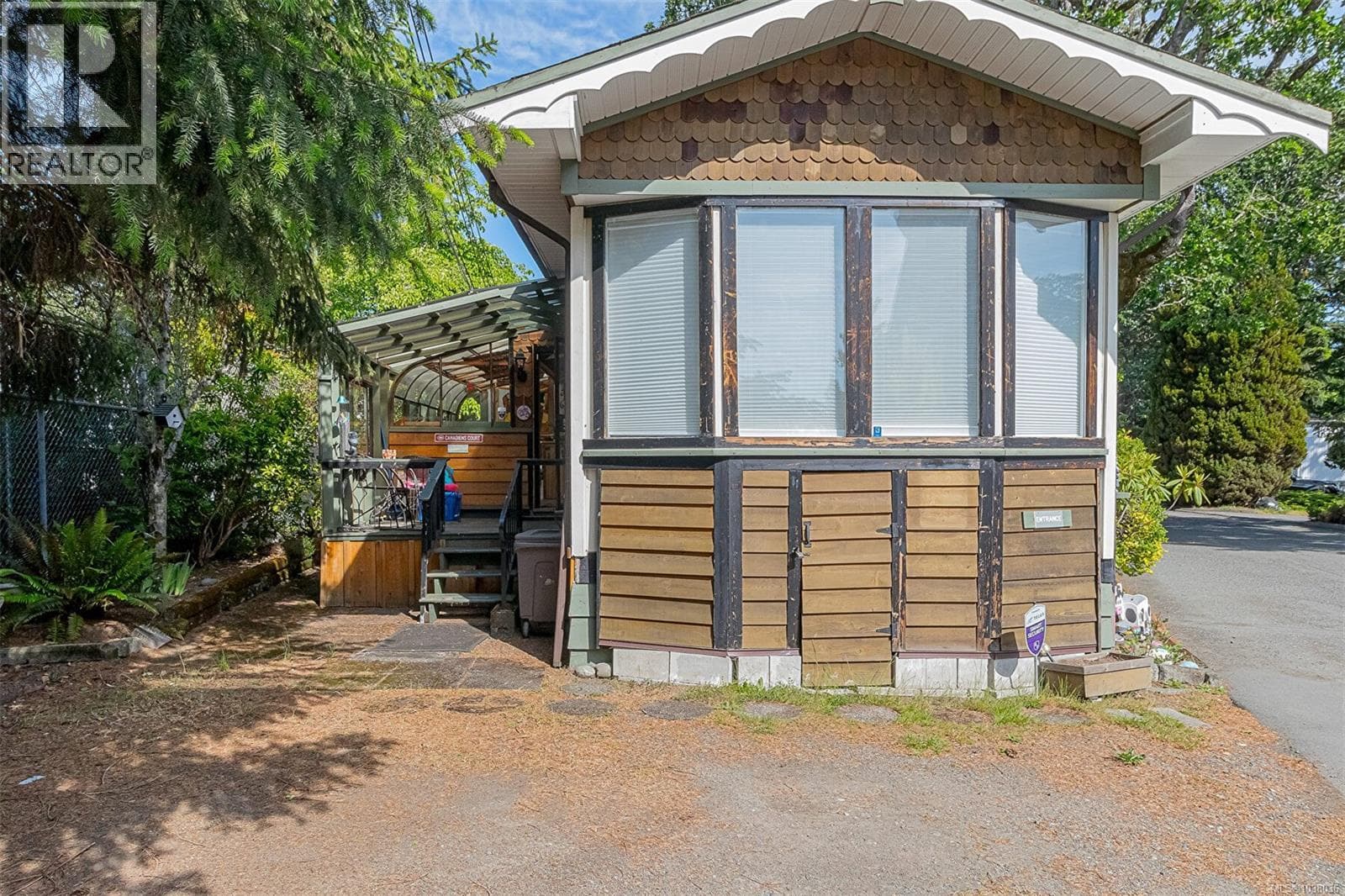 1 2780 Spencer Rd, Victoria — photo 2