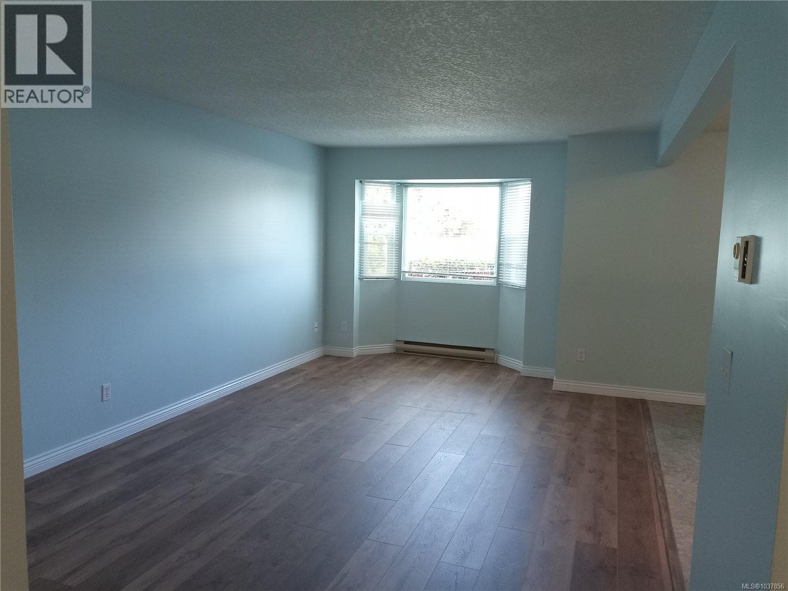 1 274 Harwell Rd, Vancouver Island — photo 2