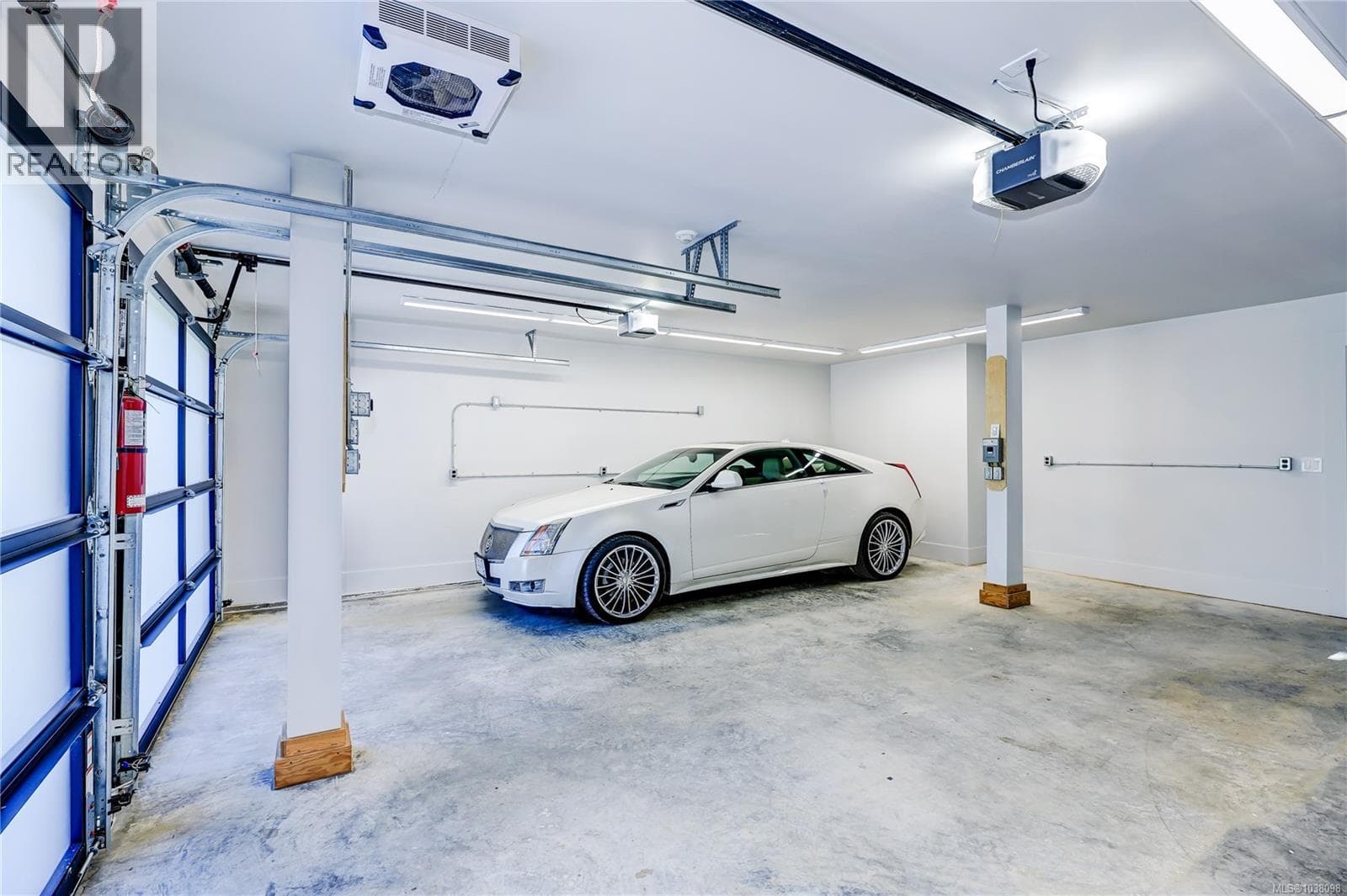 3450 Dolphin Dr, Vancouver Island — photo 5
