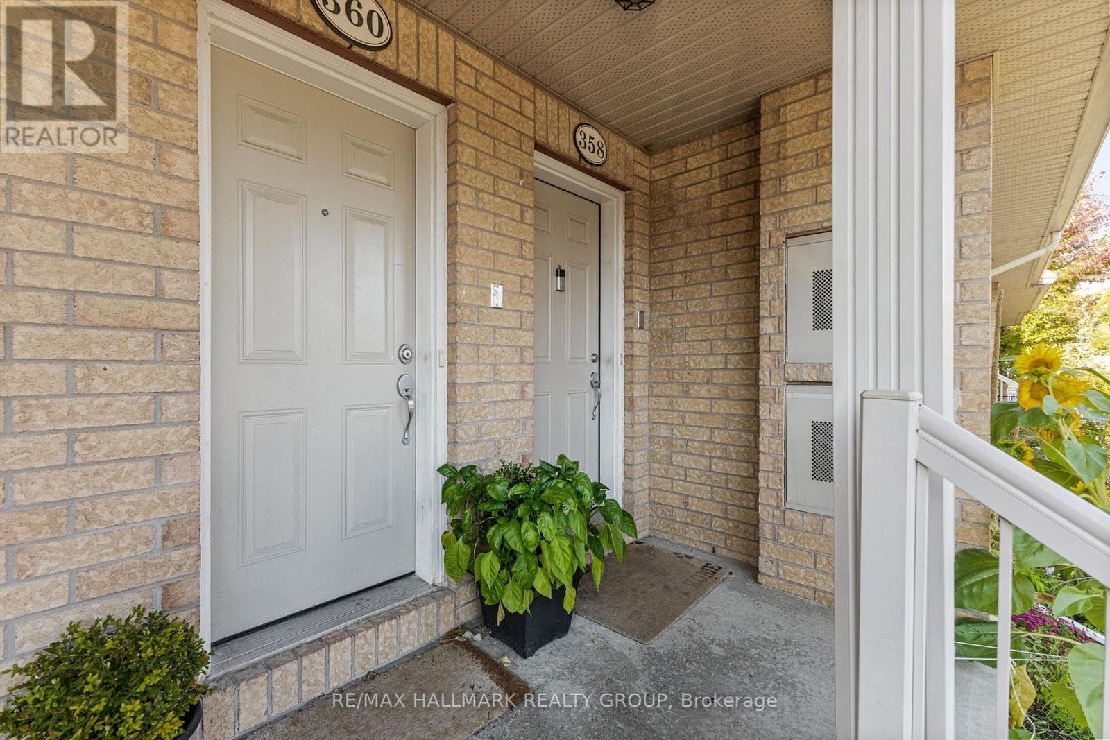 358 GALSTON PRIVATE, Ottawa — photo 4