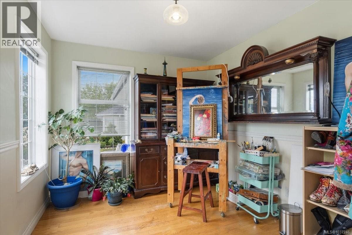 120 Hornby Pl, Vancouver Island — photo 5