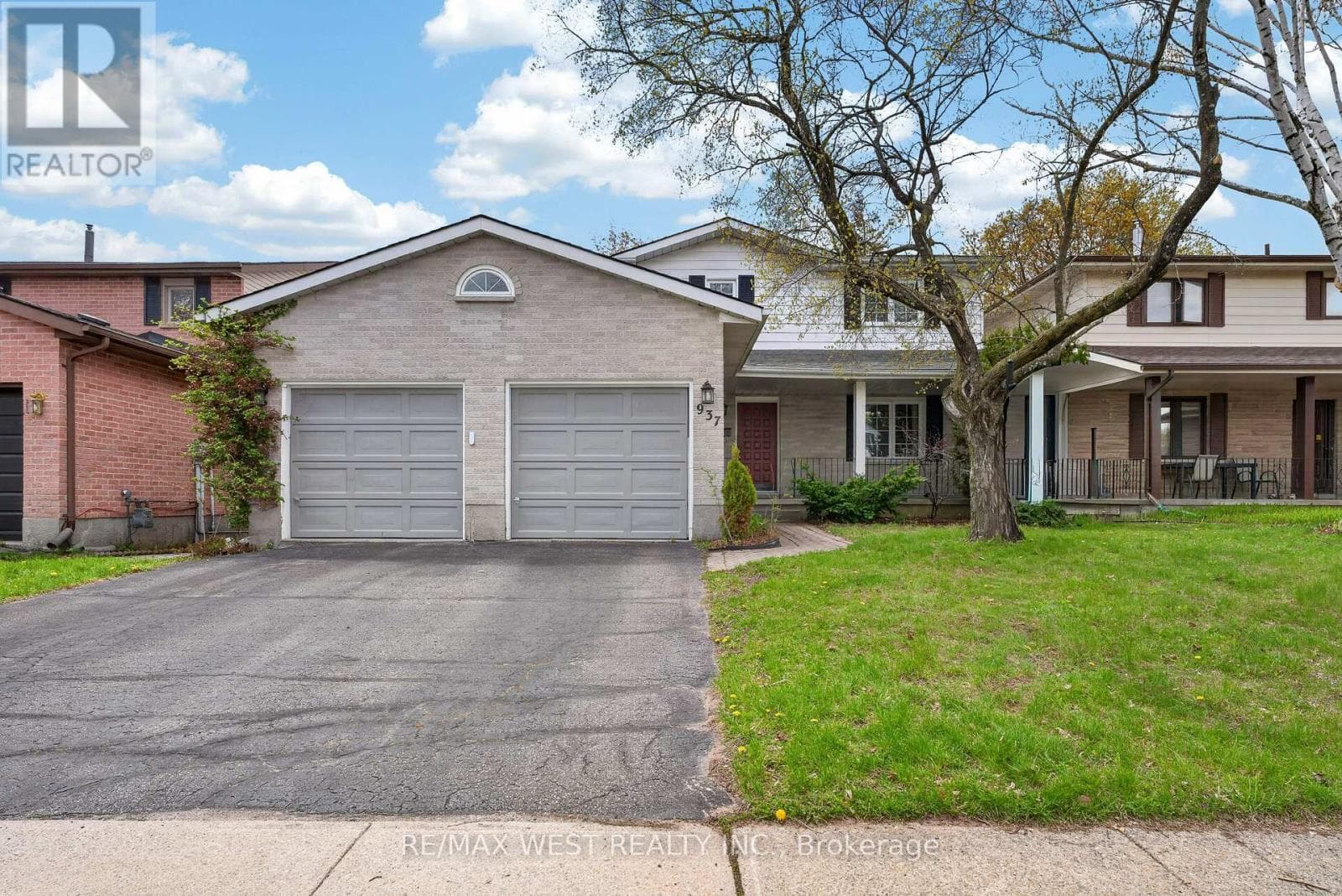 937 ALPINE COURT in Sutton Mills