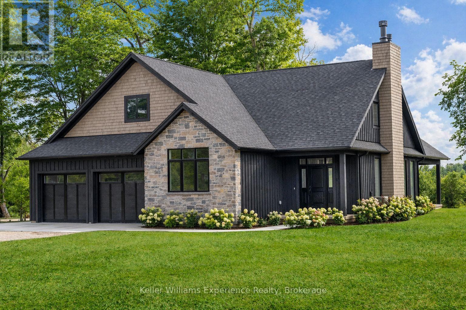 104 BUTTERNUT COURT in 