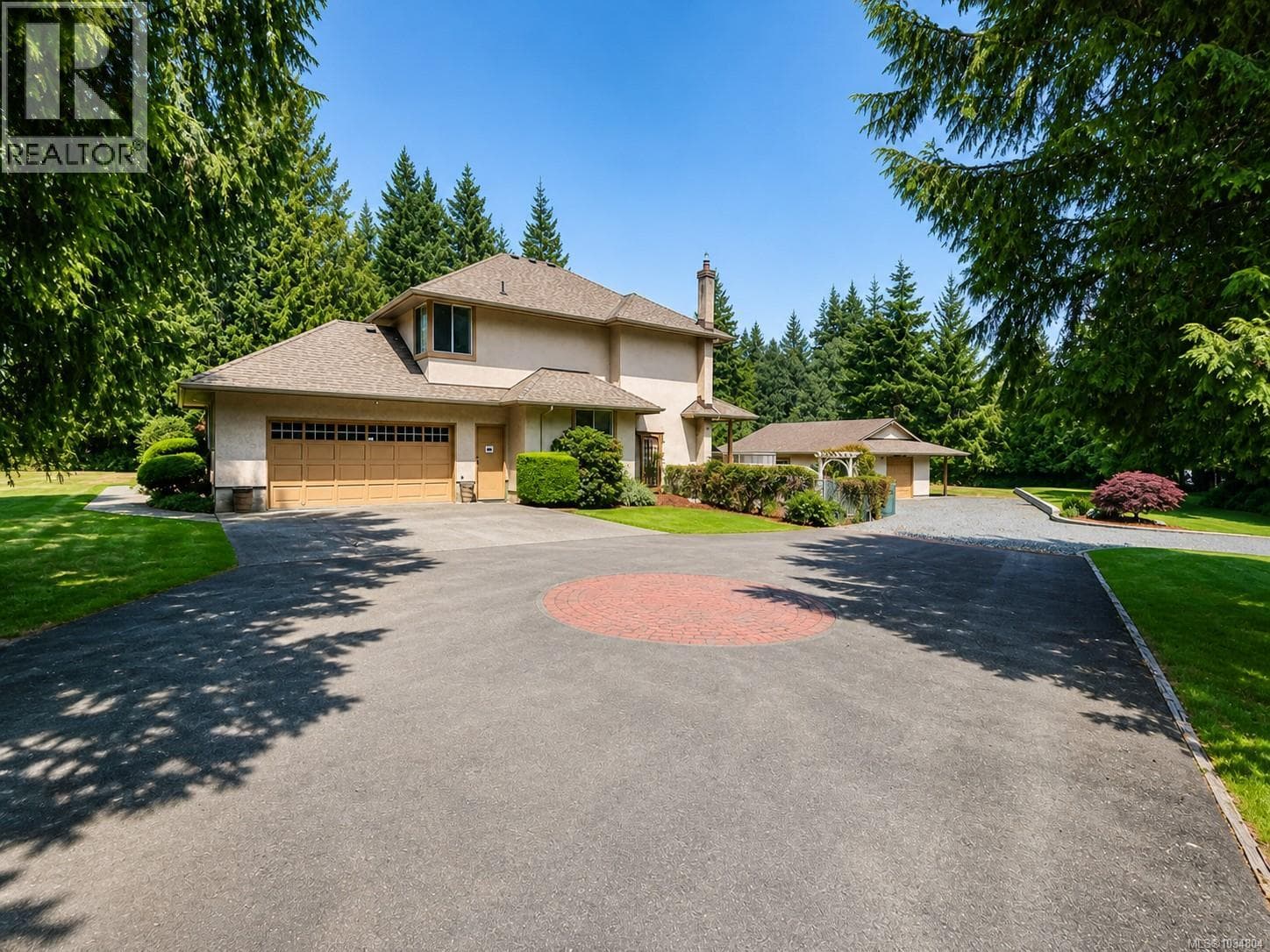 3639 Farnsworth Rd, Victoria — photo 2