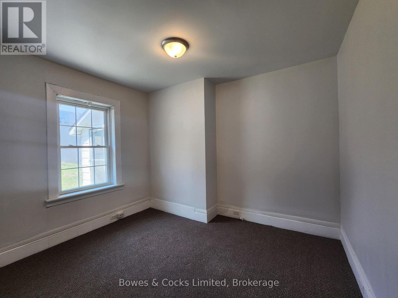 124 MAPLE AVENUE, Central Lakes — photo 3