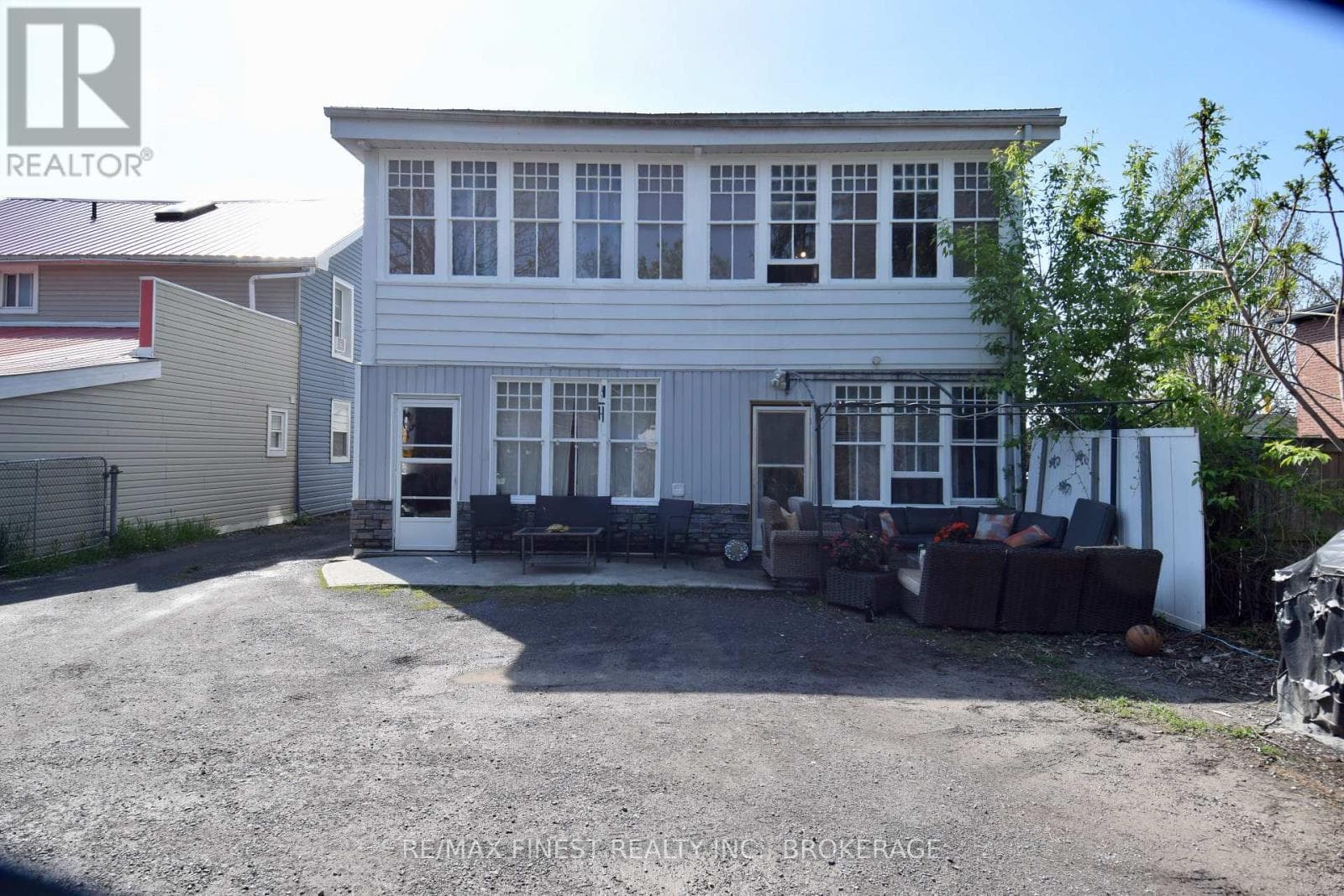 9-11 BRIDGE STREET E, Kingston — photo 2