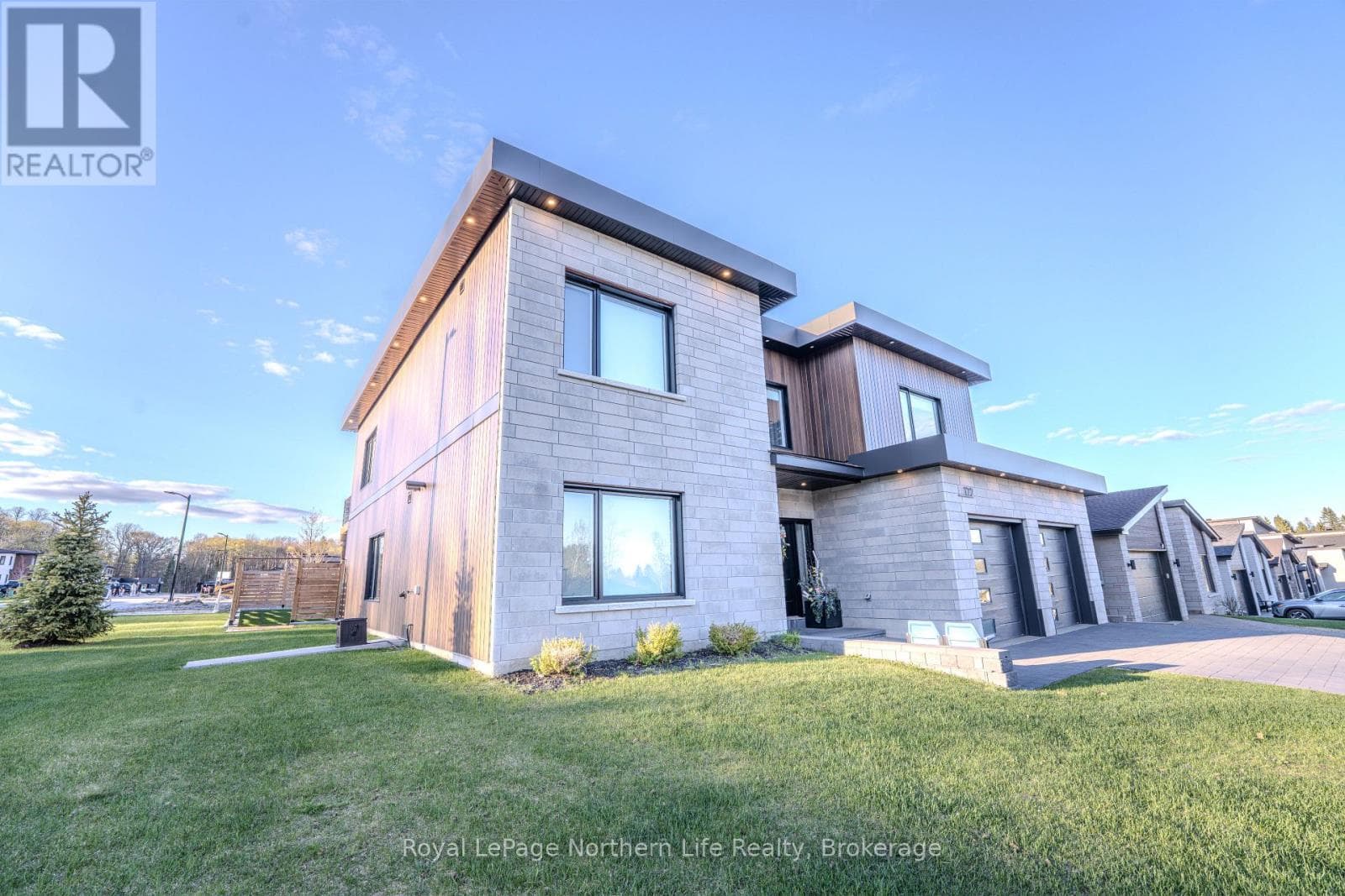 172 SUGARBUSH STREET, North Bay — photo 3