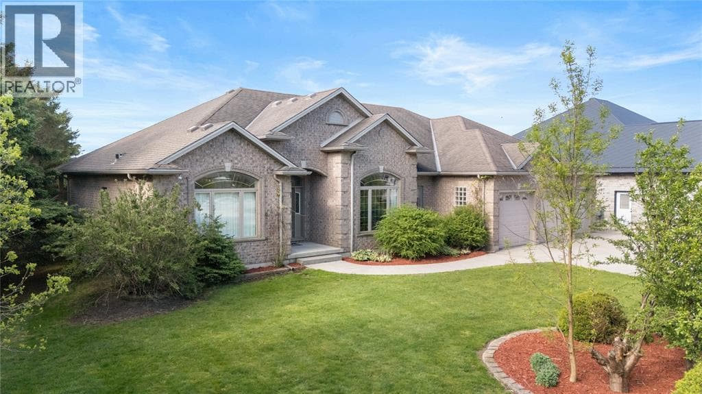 3633 EGREMONT ROAD, Sarnia — photo 2