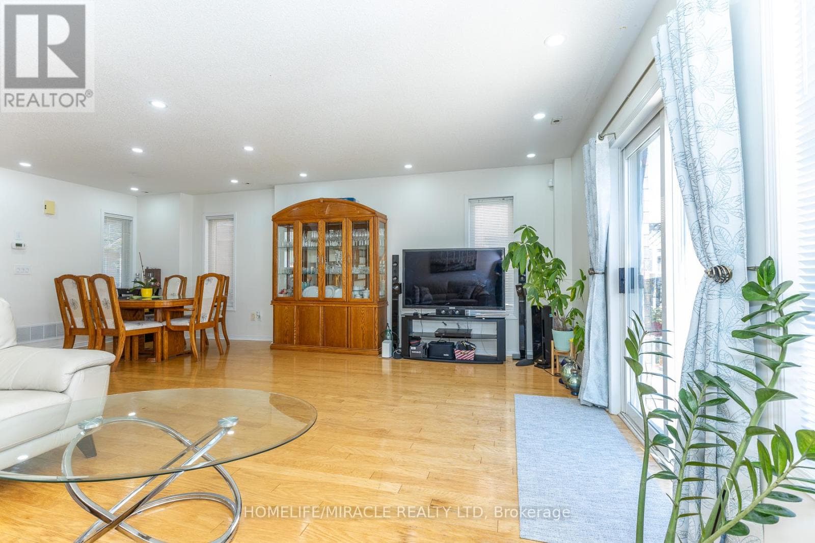 539 - 83 MONDEO DRIVE, Toronto — photo 2