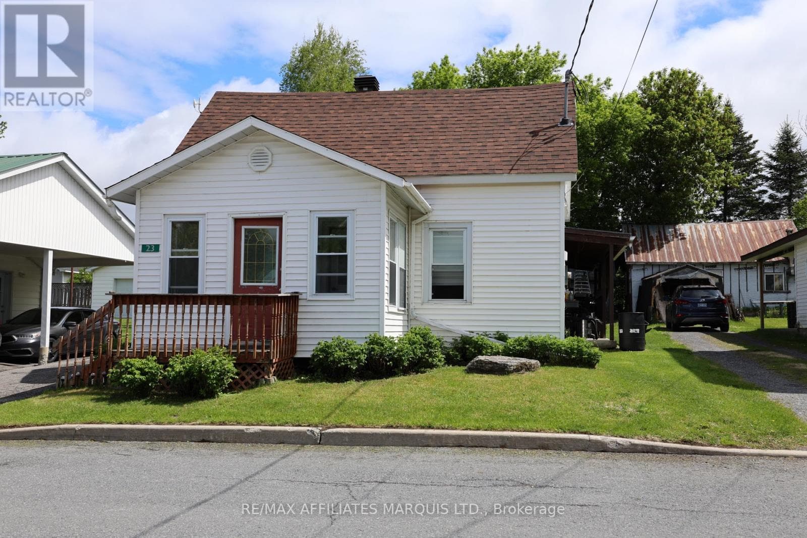 23 SABOURIN STREET, Cornwall — photo 2