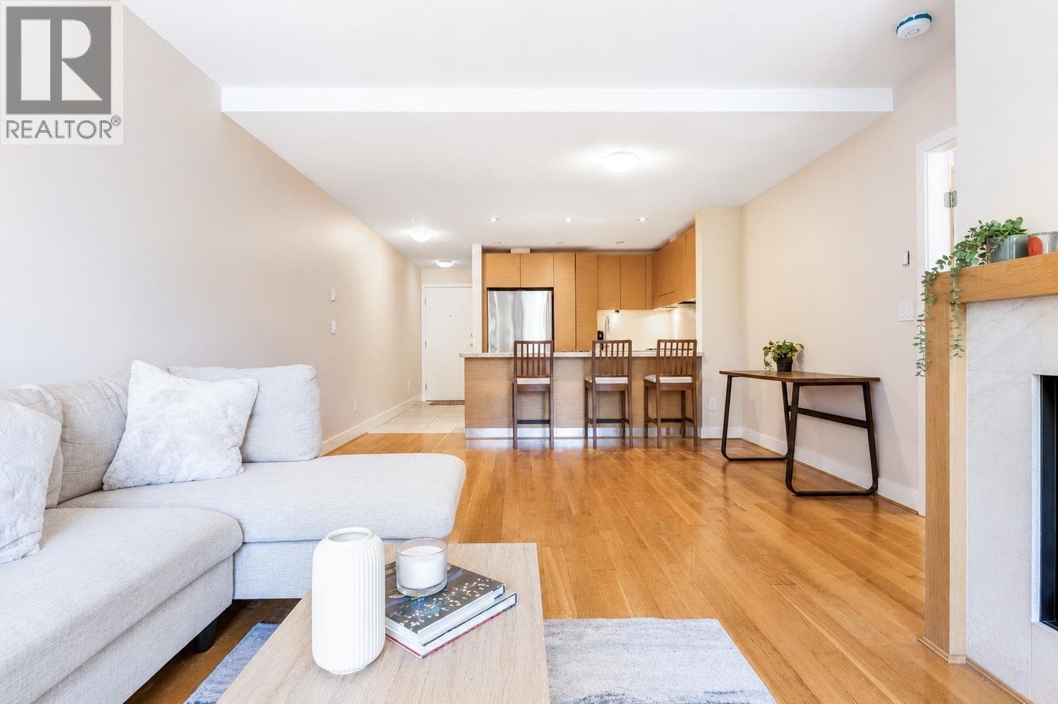 107 6015 IONA DRIVE, Greater Vancouver — photo 4