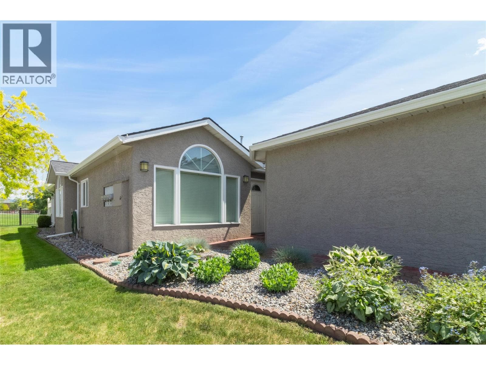 4 1020 LANFRANCO ROAD, Interior REALTORS® — photo 3