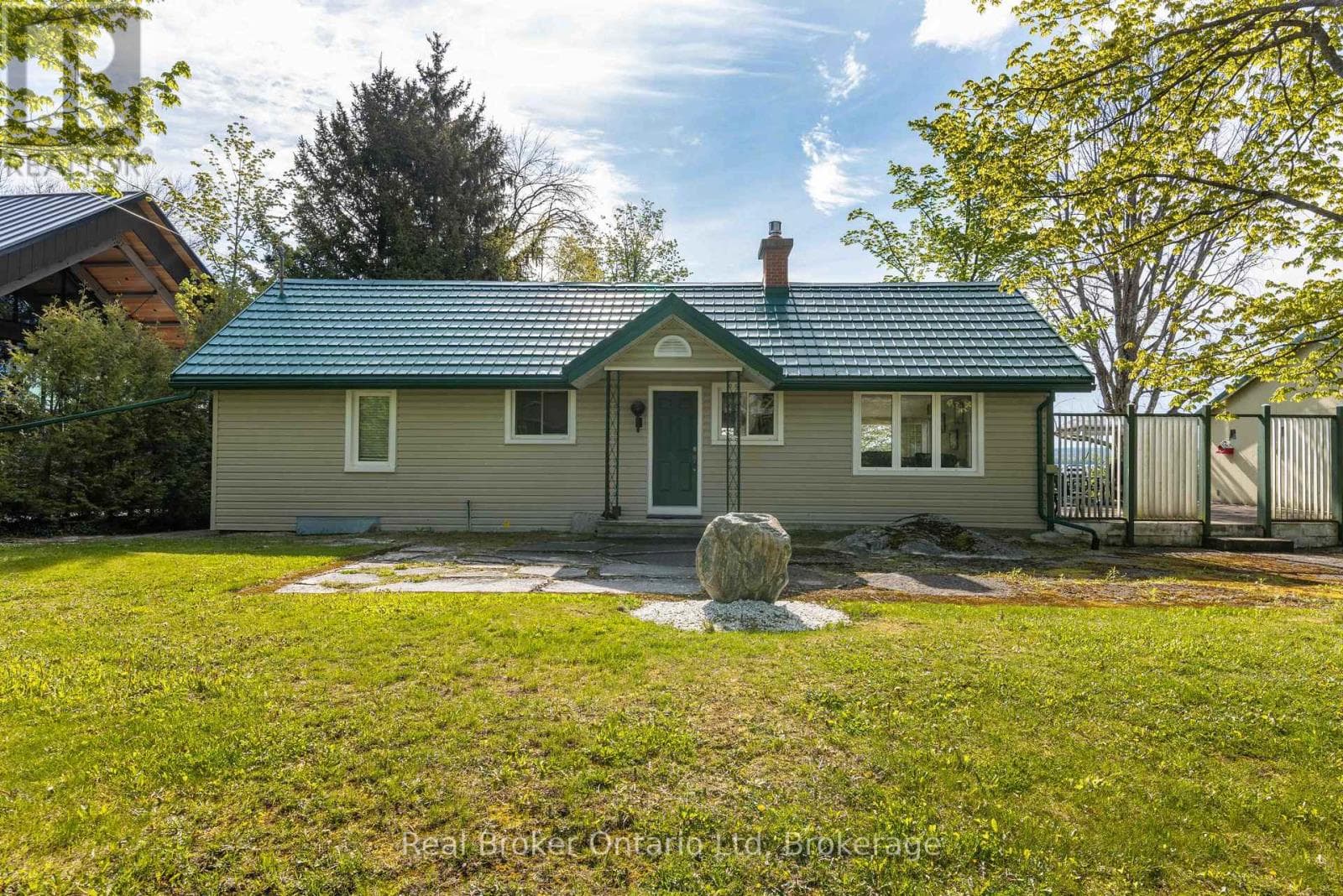 275 BALMY BEACH ROAD, OnePoint — photo 4