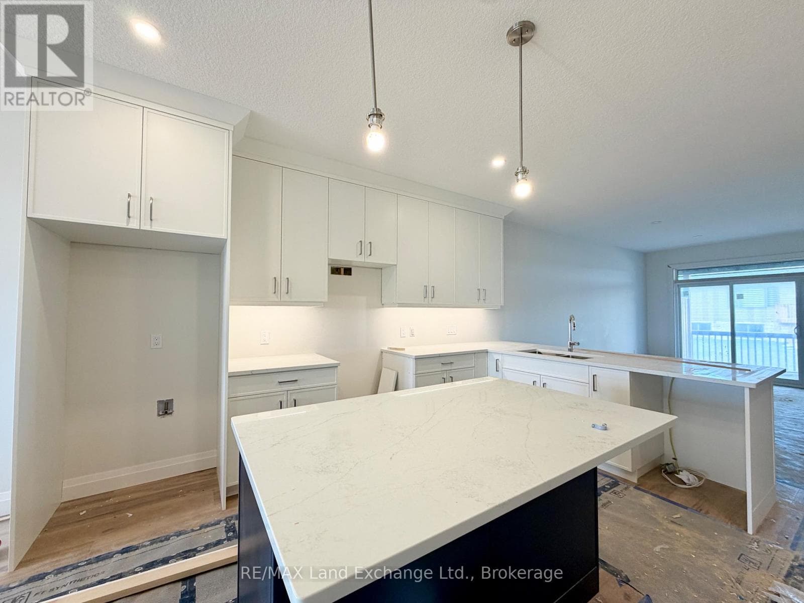 447 IVINGS DRIVE, OnePoint — photo 2