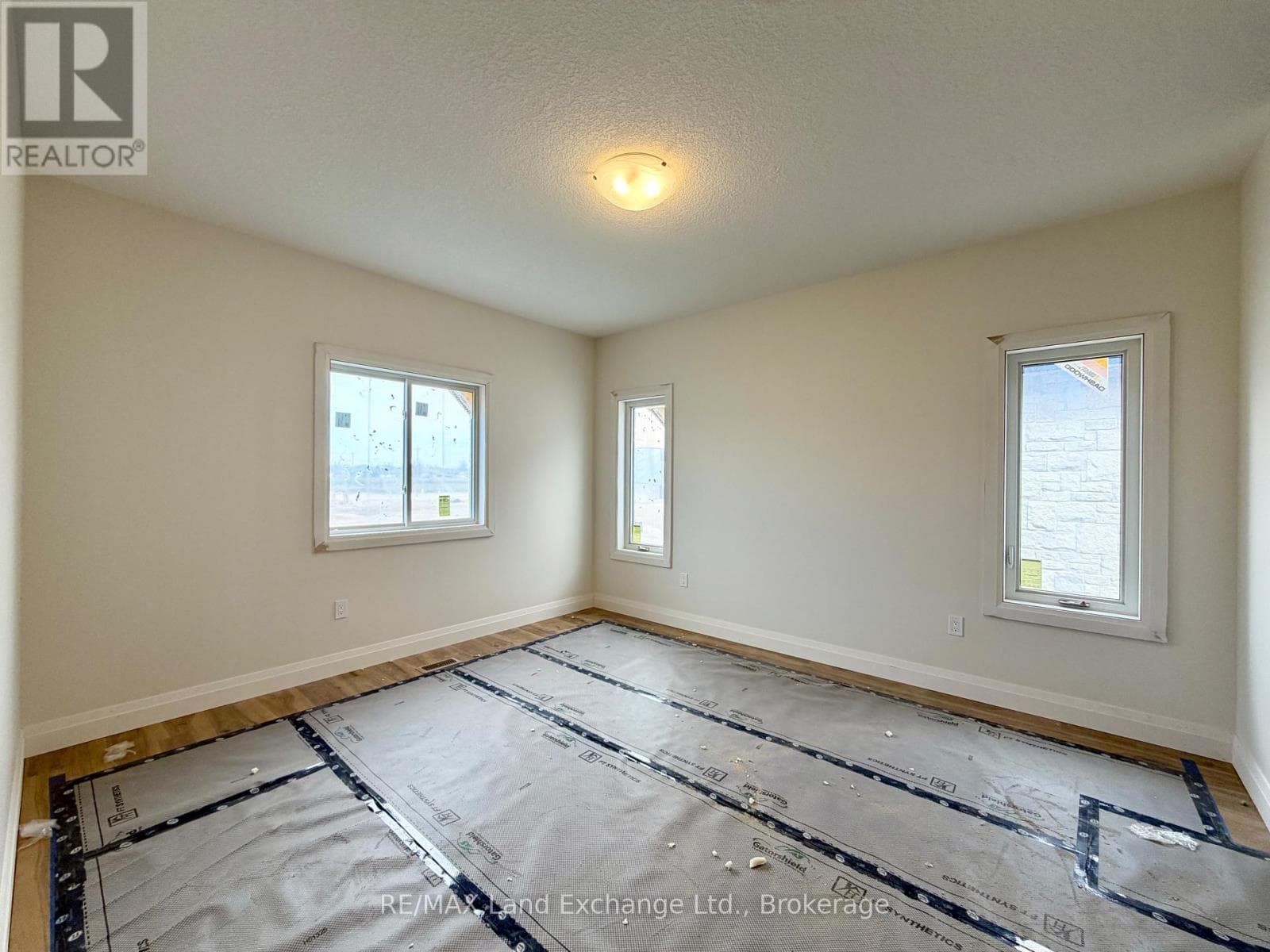 447 IVINGS DRIVE, OnePoint — photo 5