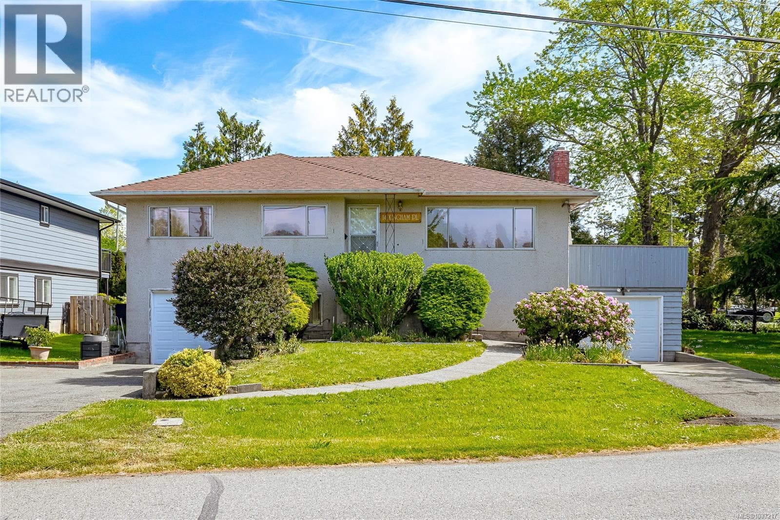 14 Kingham Pl in 